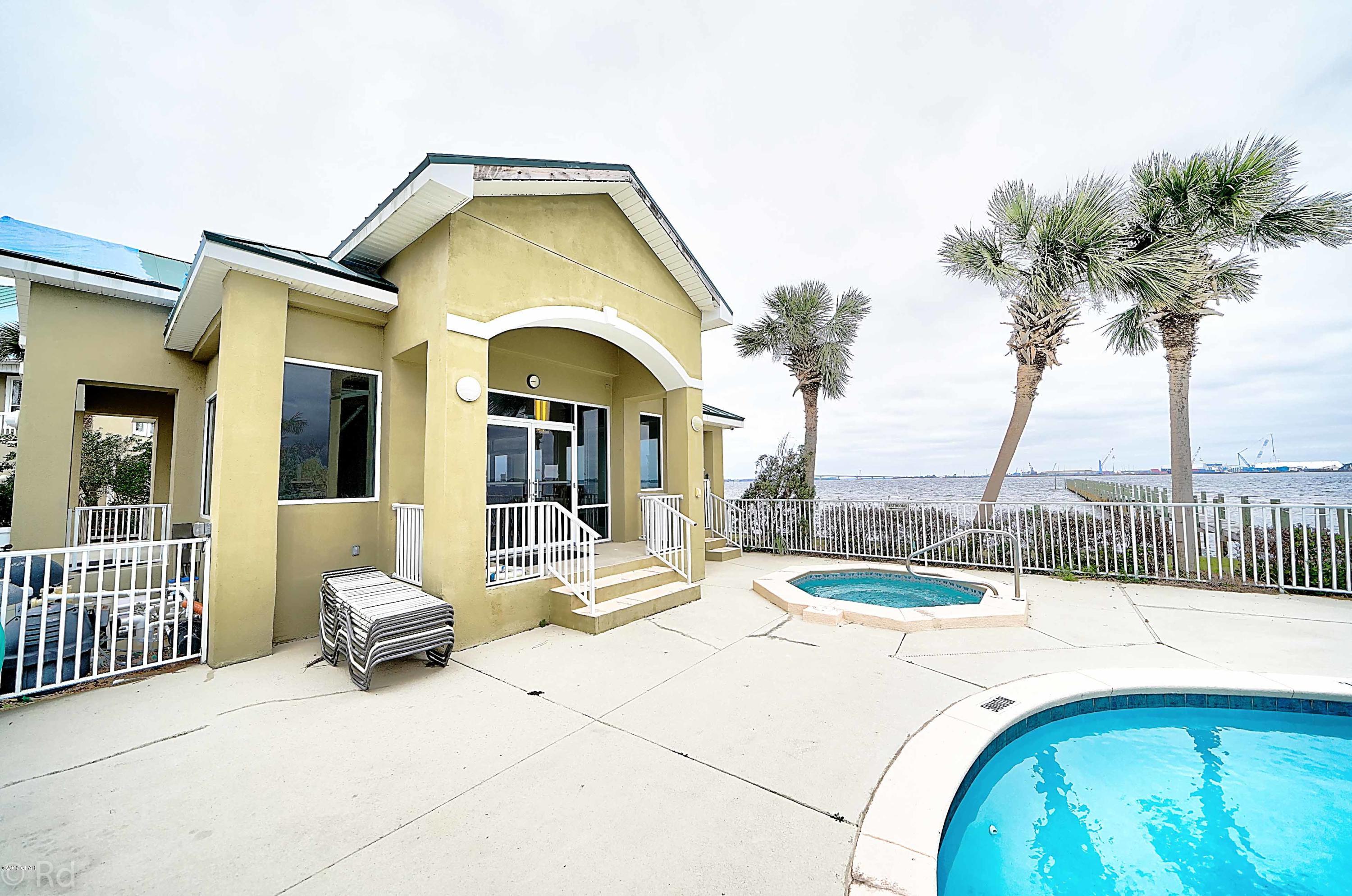 Pelican Bay - Residential