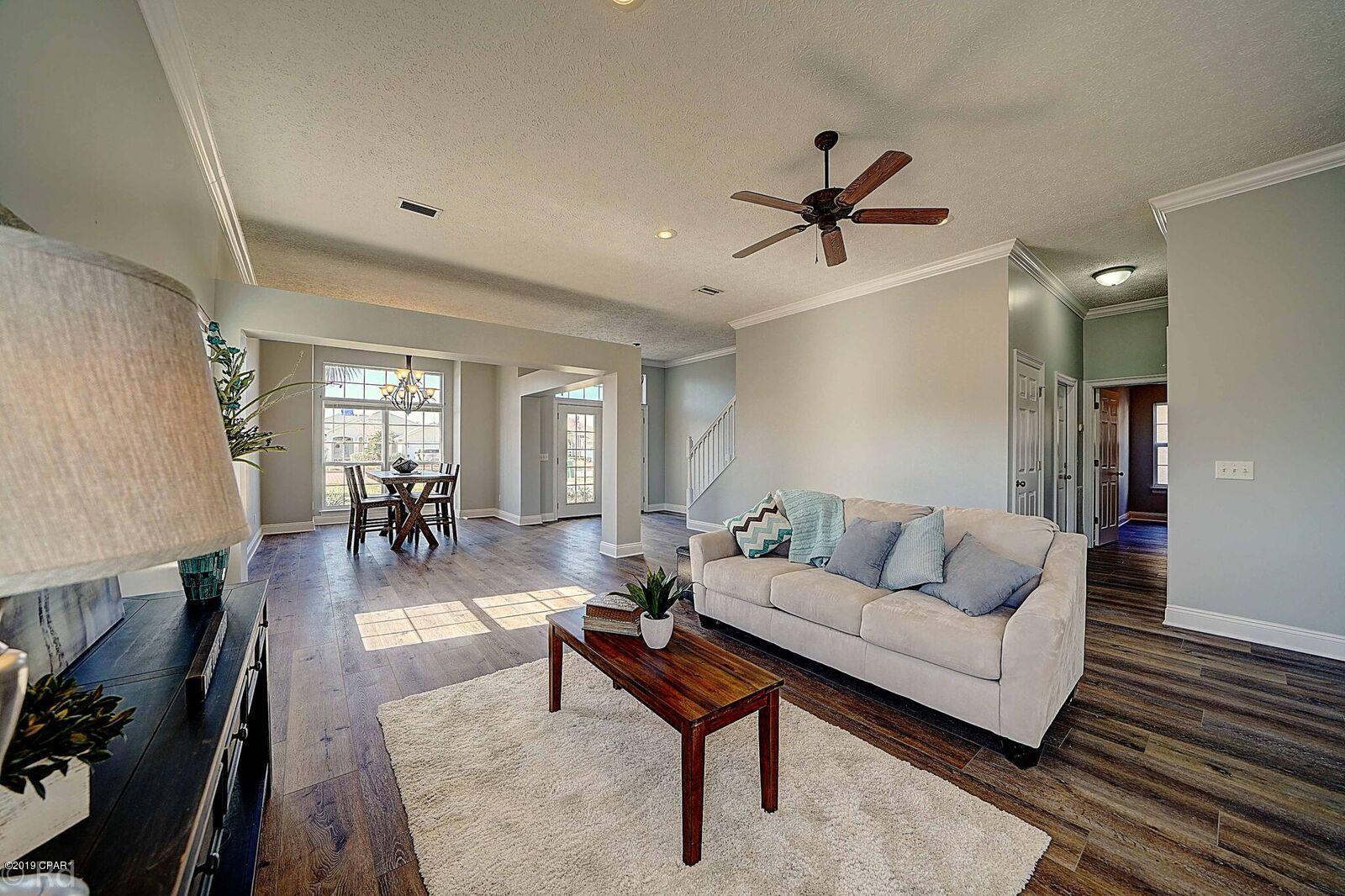 Pelican Bay - Residential