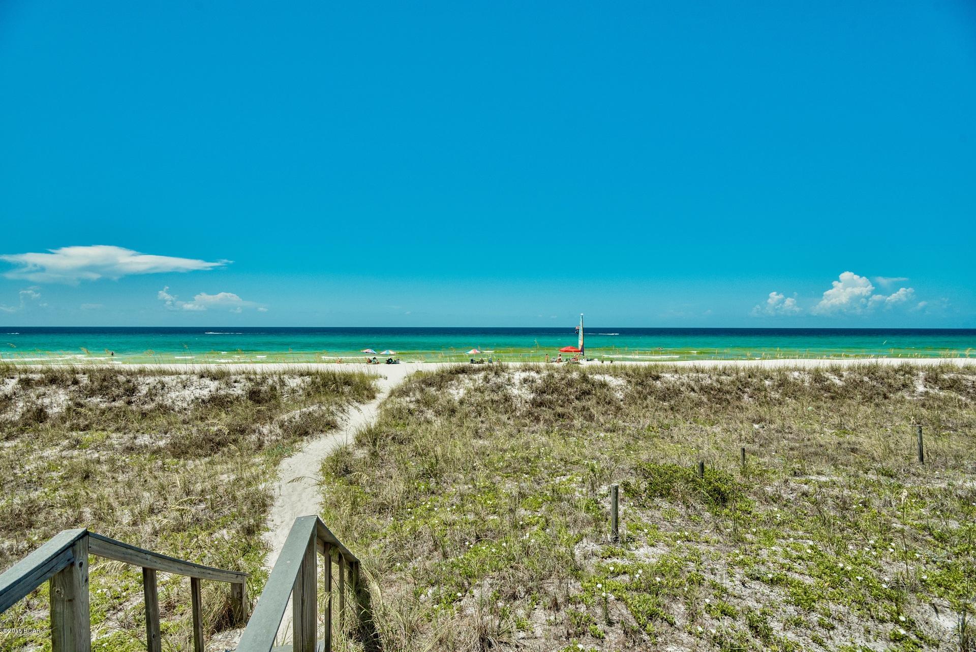 Santa Monica Beach - Residential