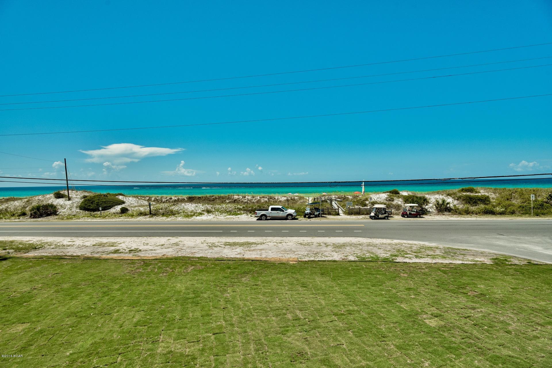 Santa Monica Beach - Residential