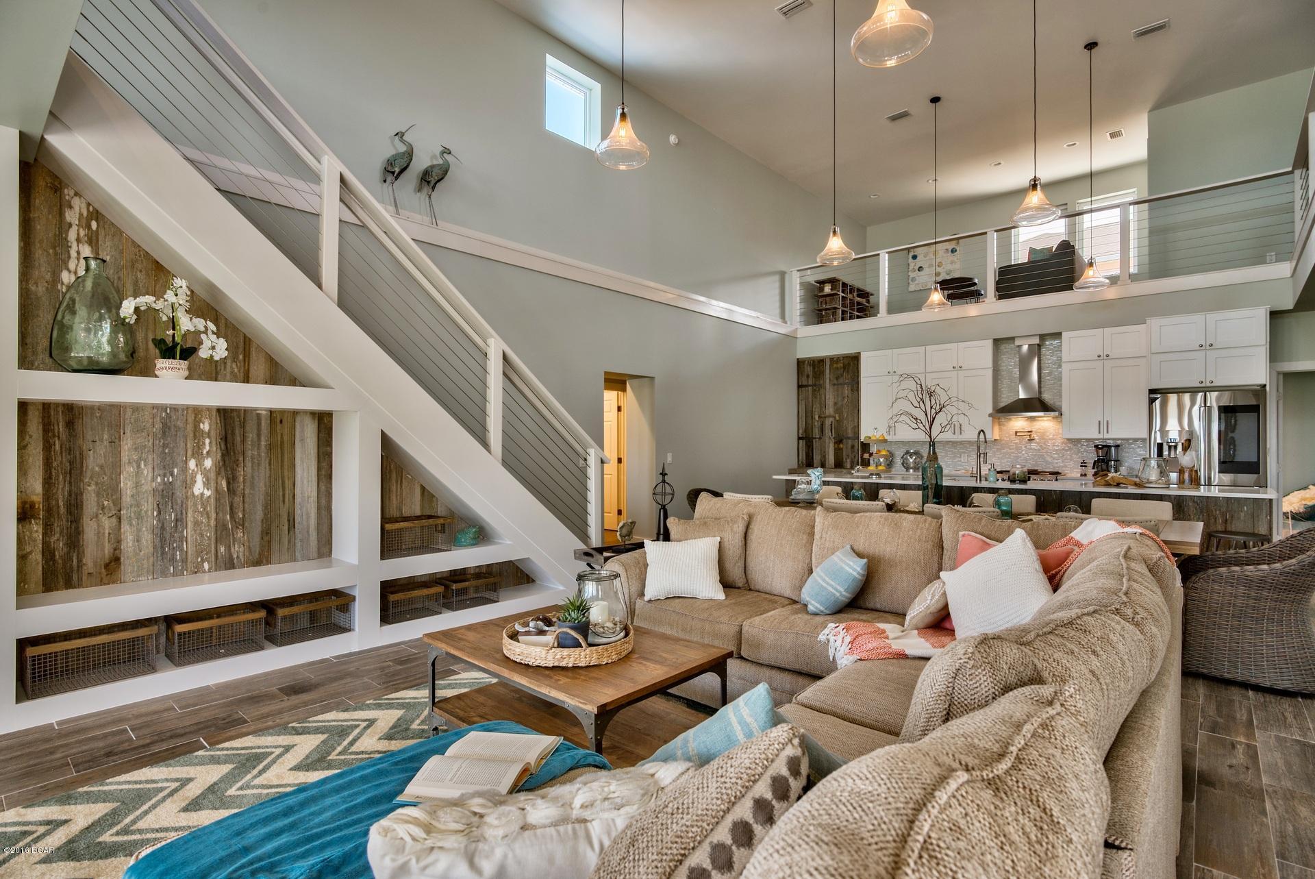 Santa Monica Beach - Residential