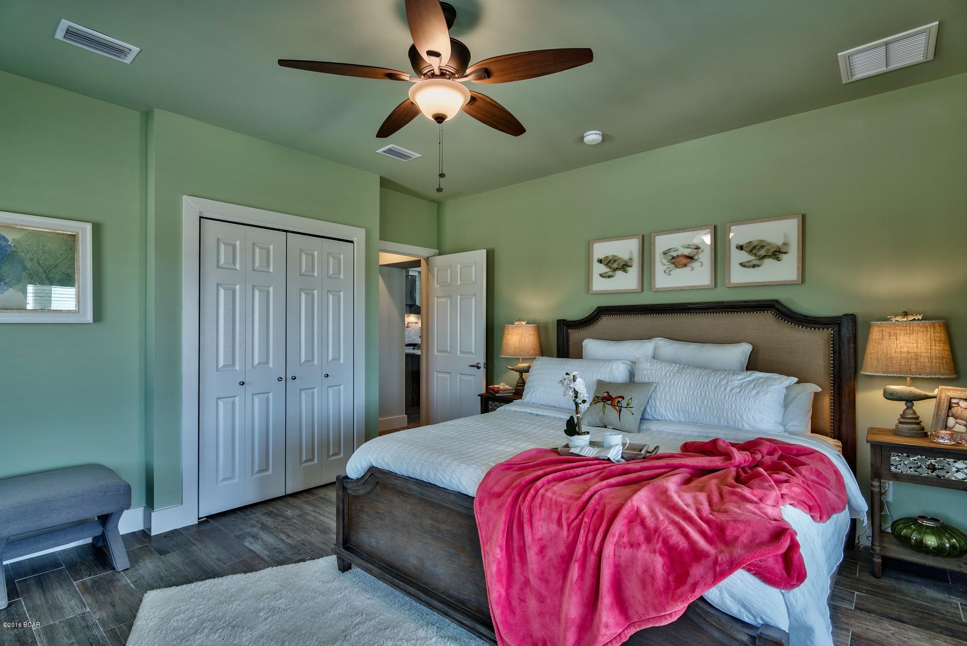 Santa Monica Beach - Residential