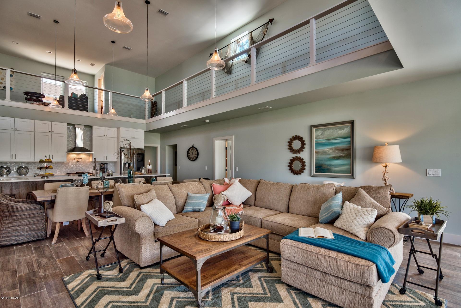 Santa Monica Beach - Residential