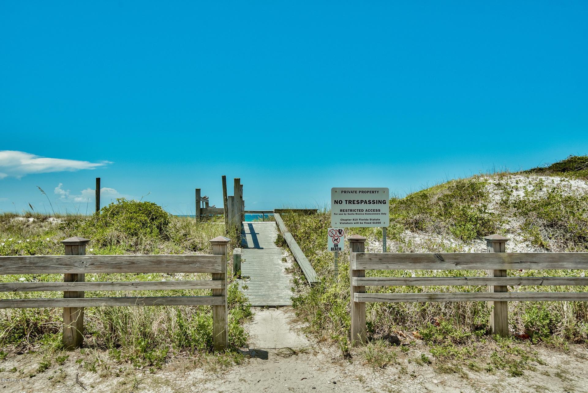Santa Monica Beach - Residential