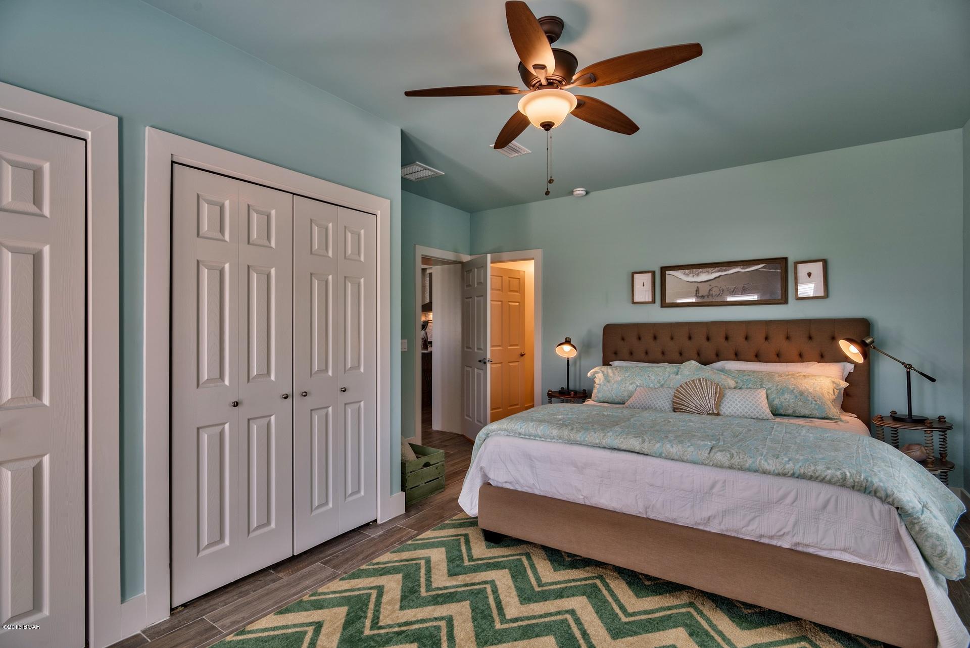 Santa Monica Beach - Residential