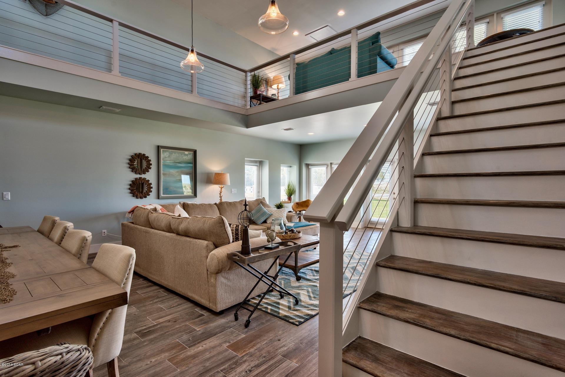 Santa Monica Beach - Residential