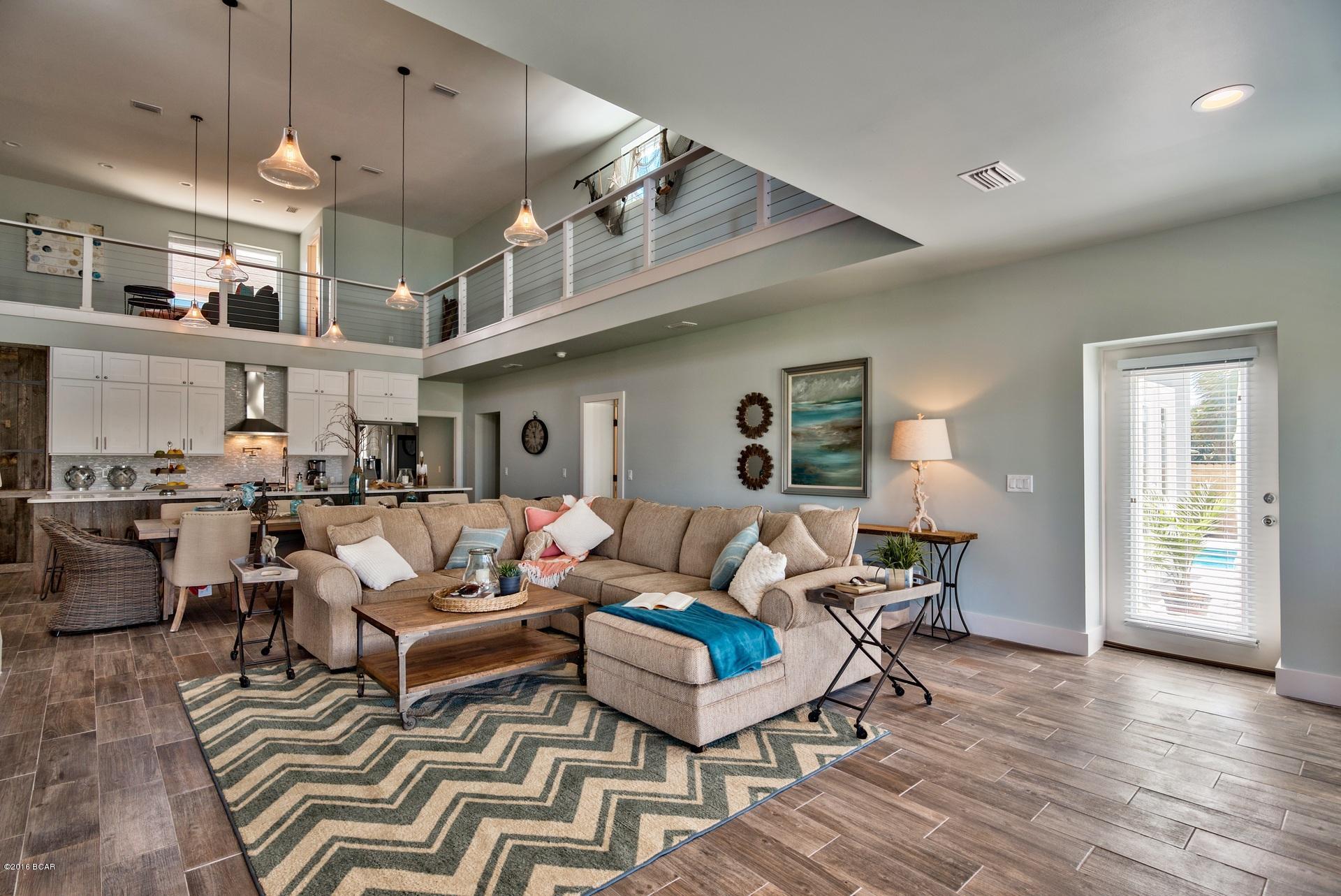 Santa Monica Beach - Residential