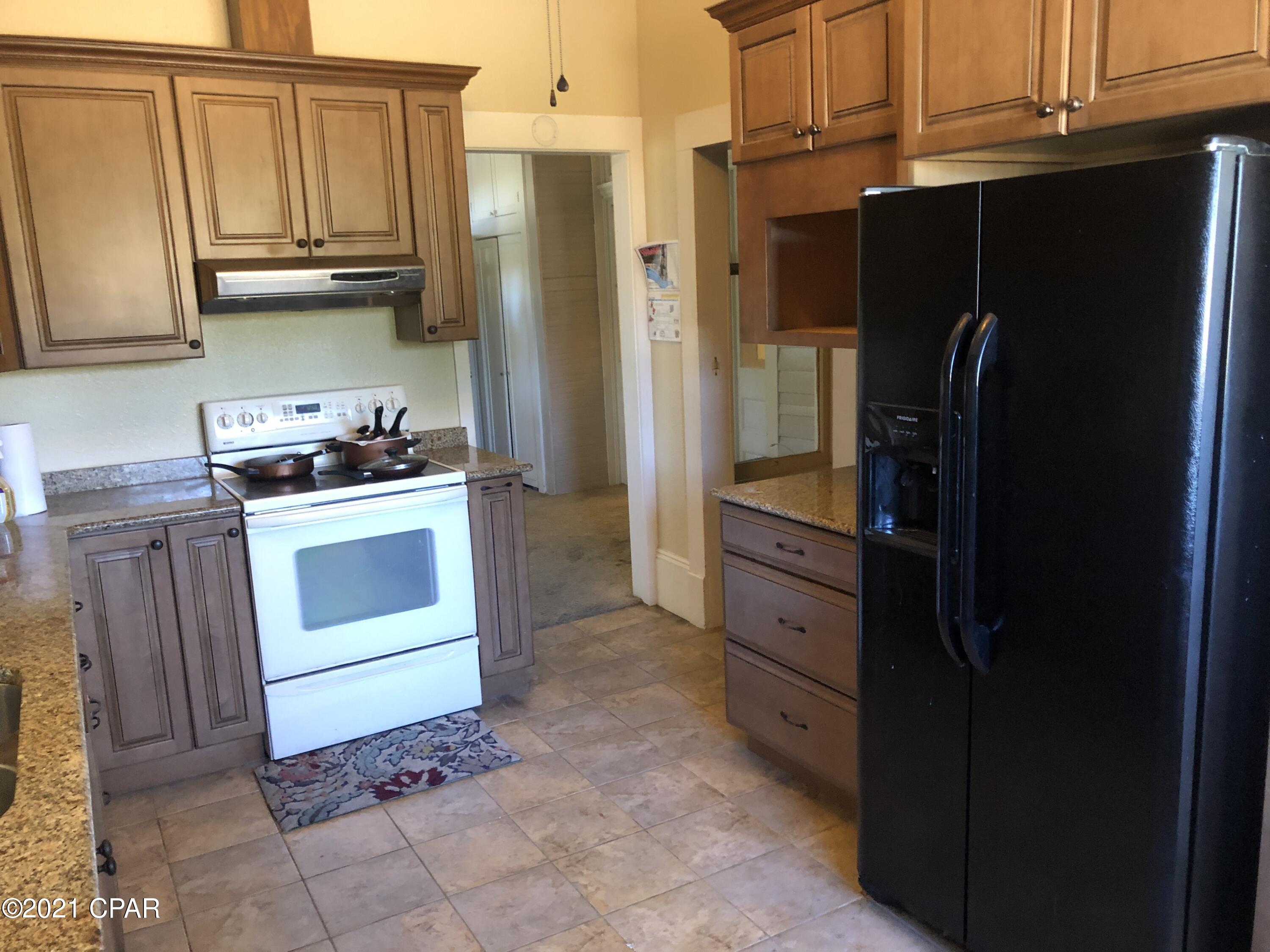 [No Recorded Subdiv] - Residential