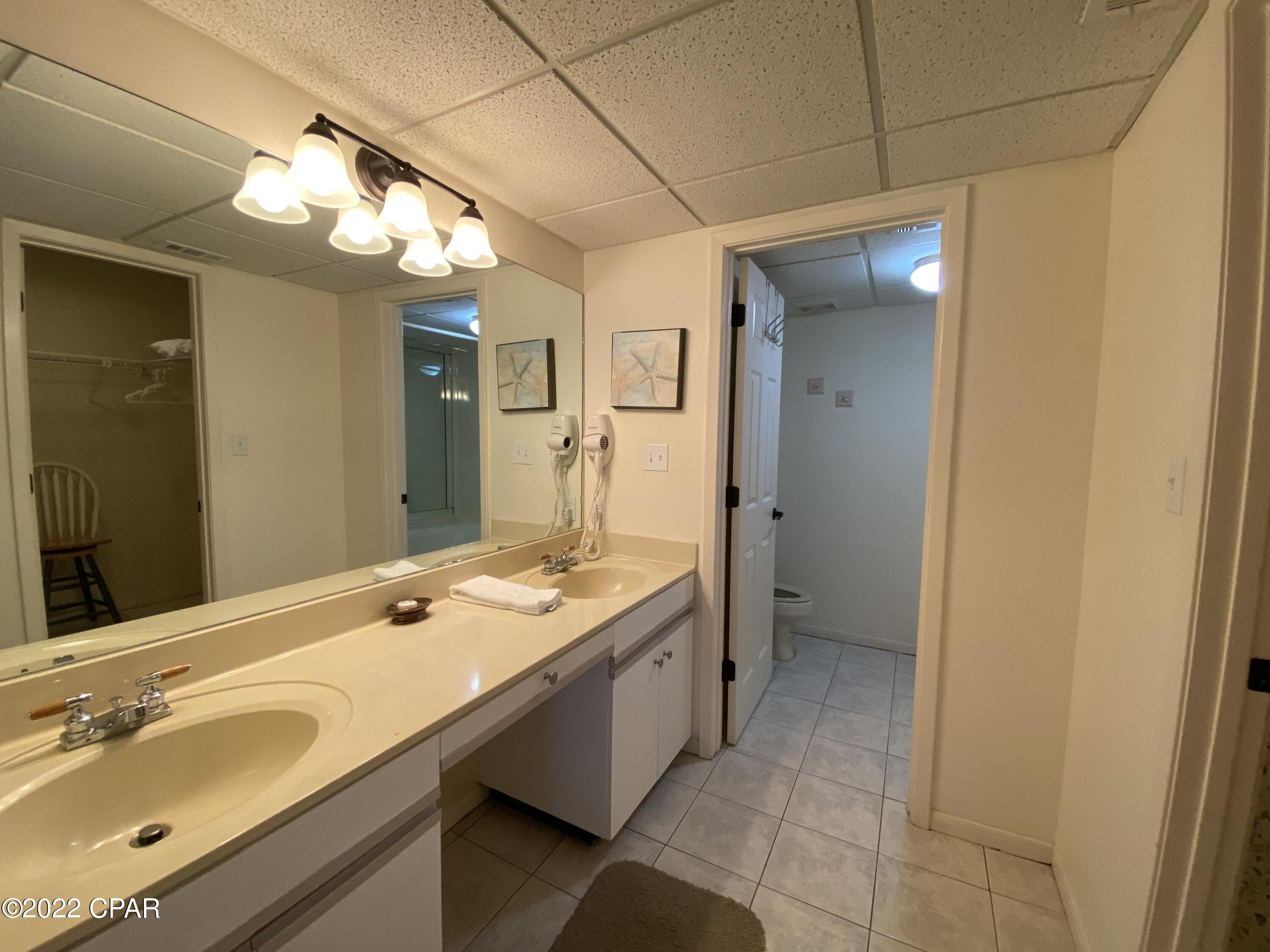 Edgewater Golf Villas V-C - Residential