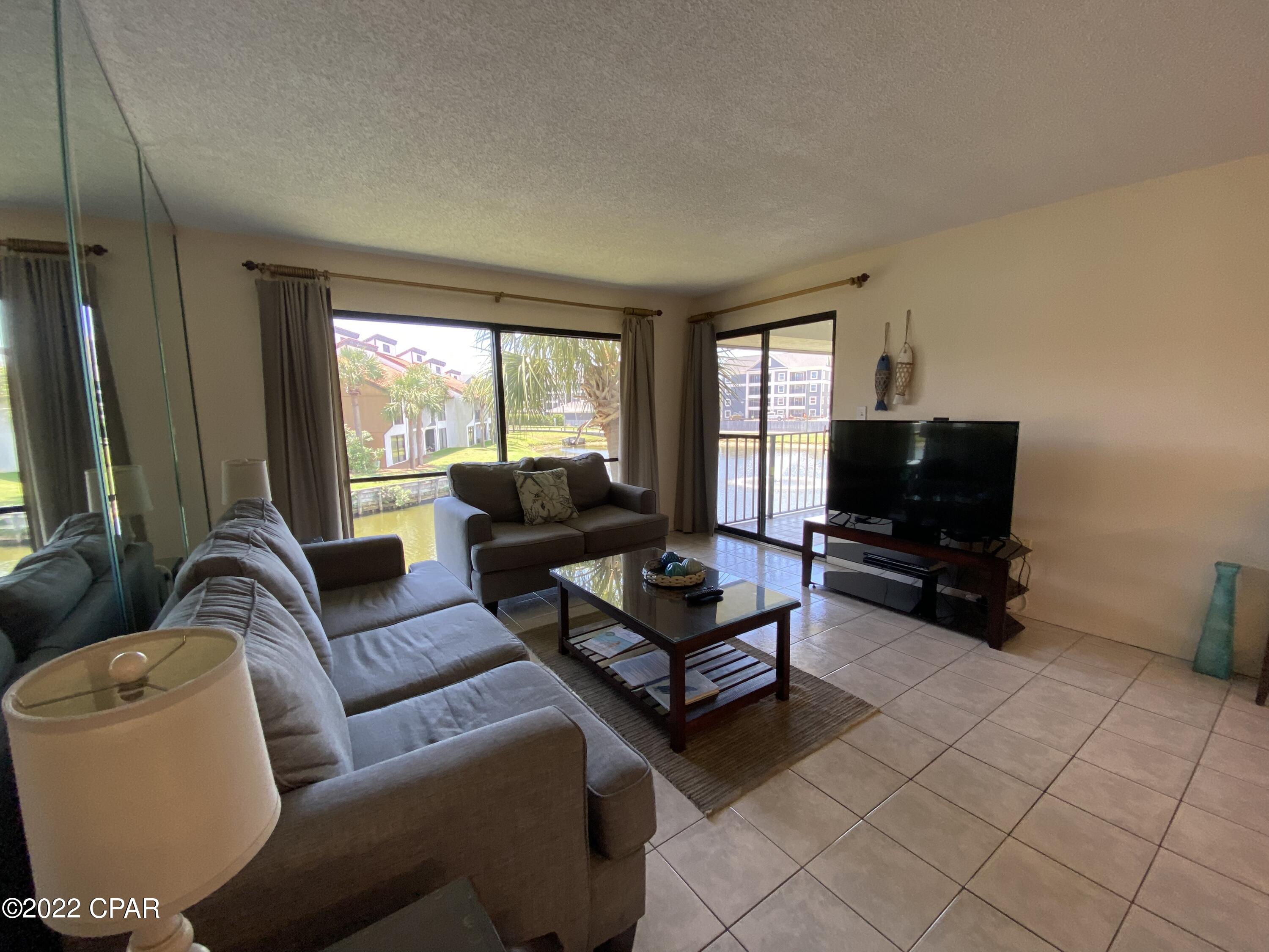 Edgewater Golf Villas V-C - Residential