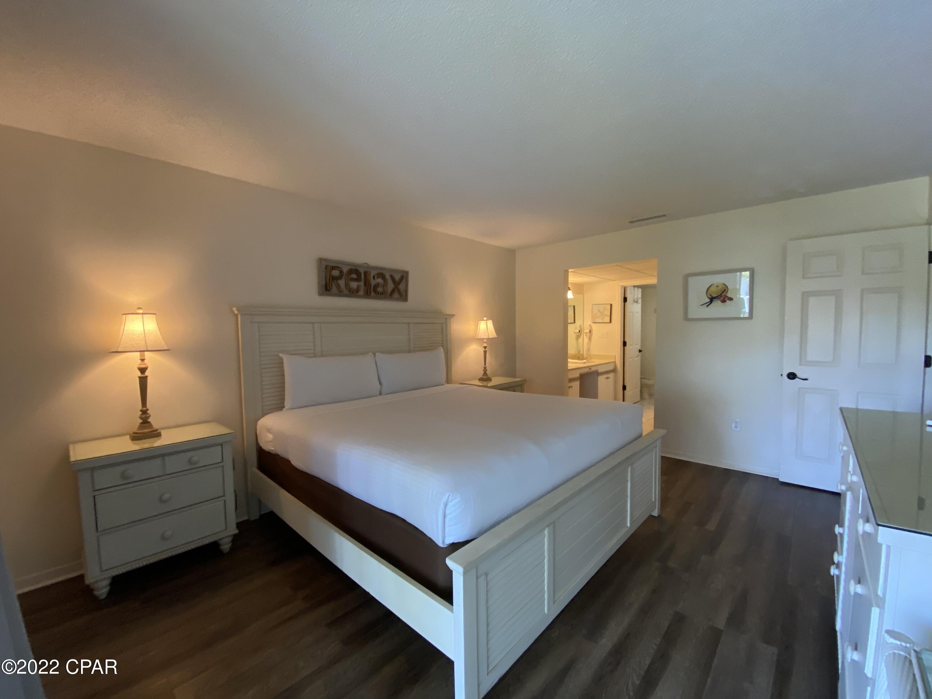 Edgewater Golf Villas V-C - Residential