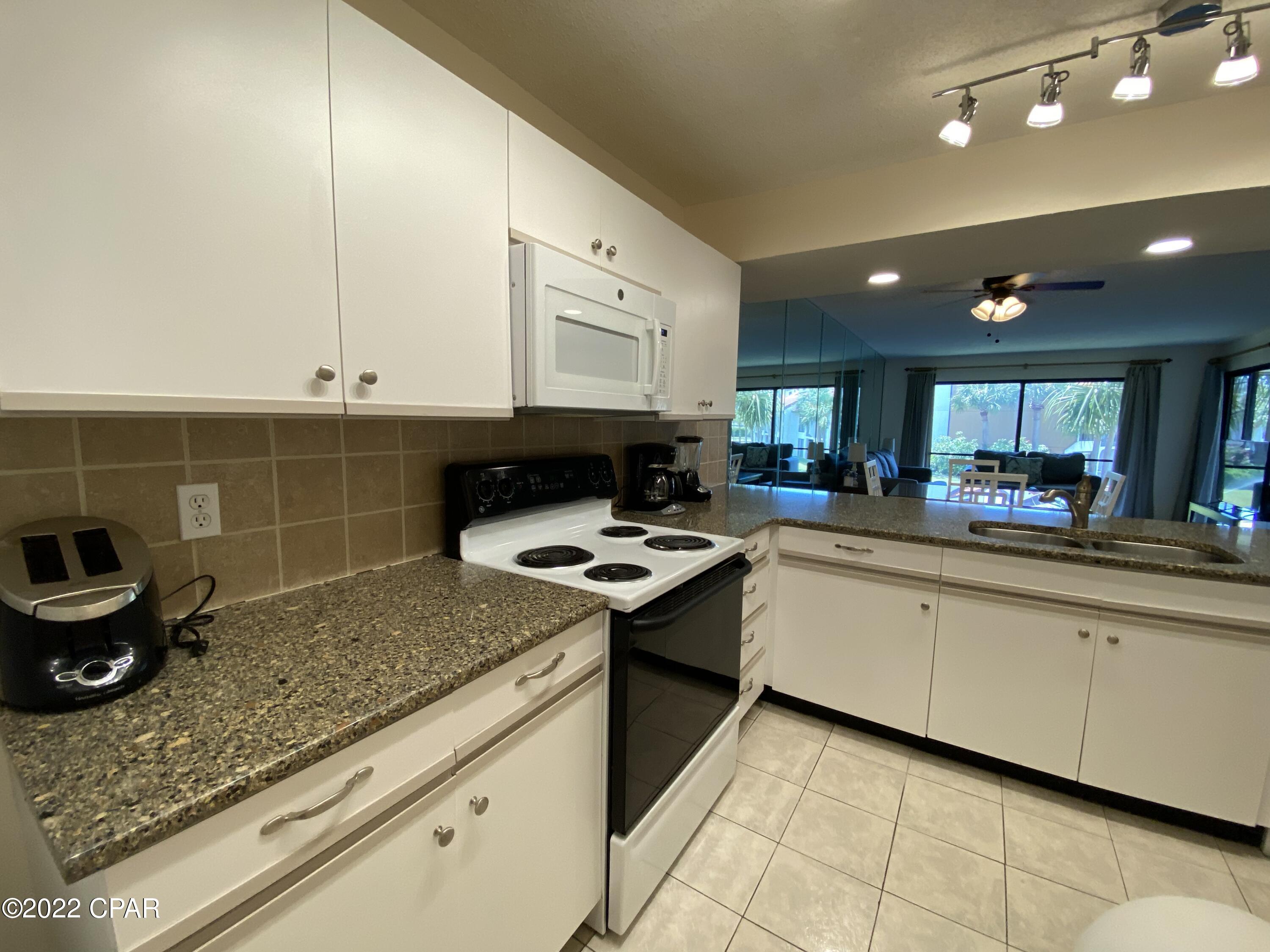 Edgewater Golf Villas V-C - Residential