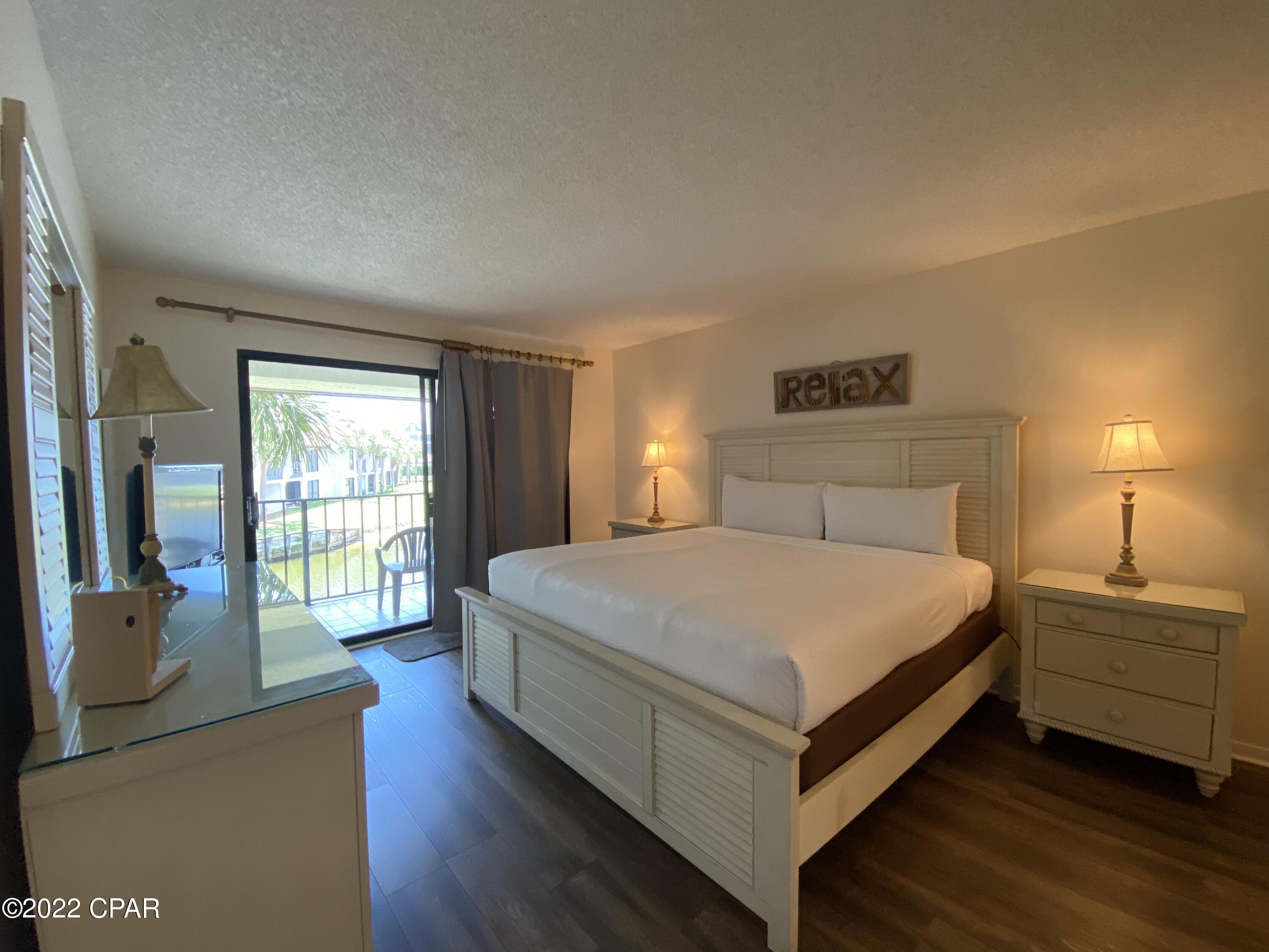 Edgewater Golf Villas V-C - Residential