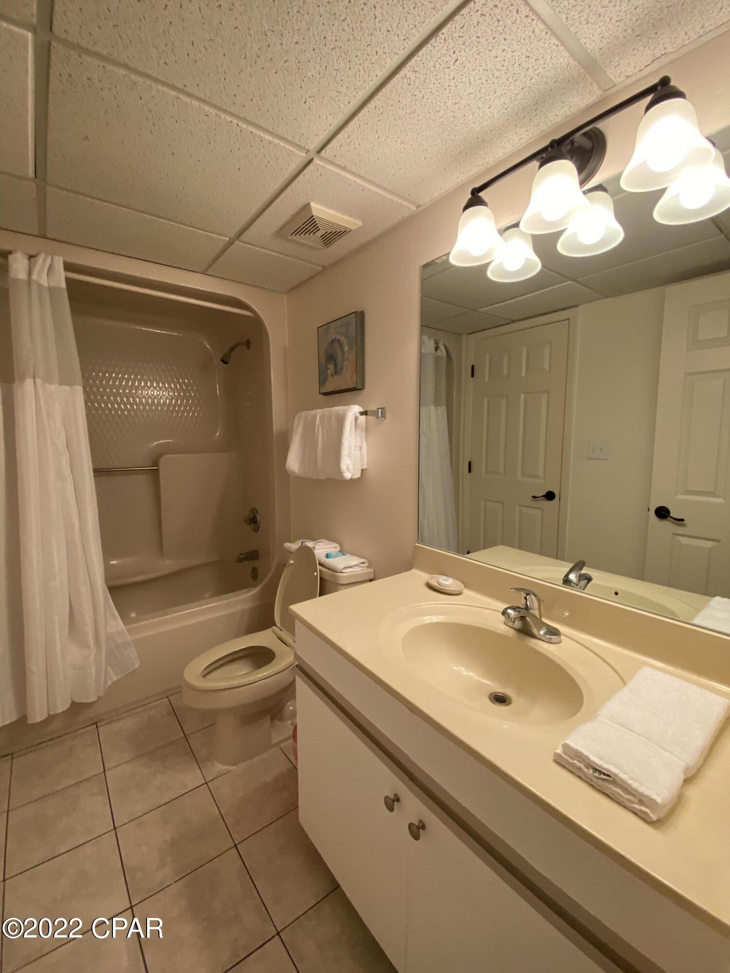 Edgewater Golf Villas V-C - Residential