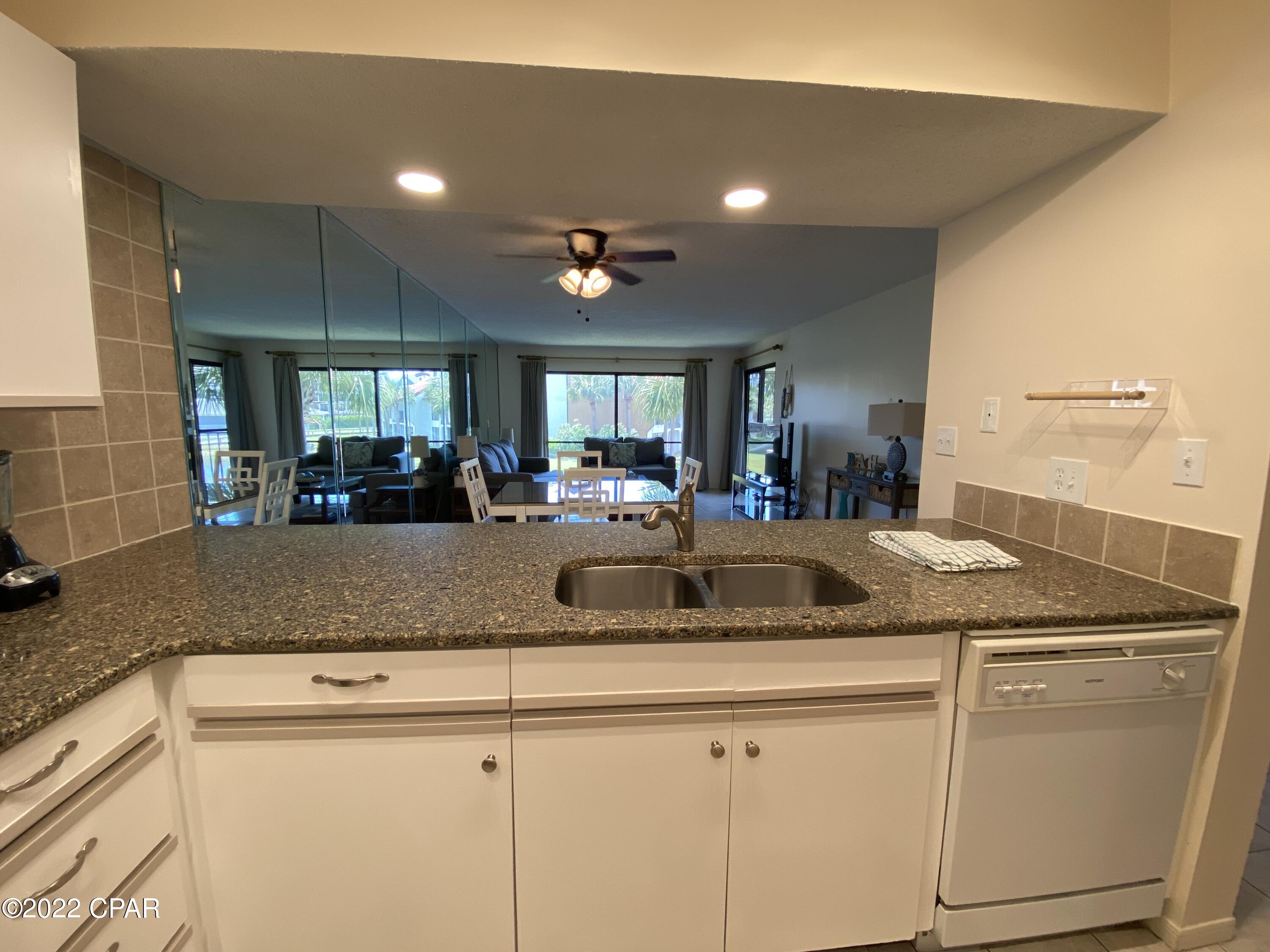 Edgewater Golf Villas V-C - Residential