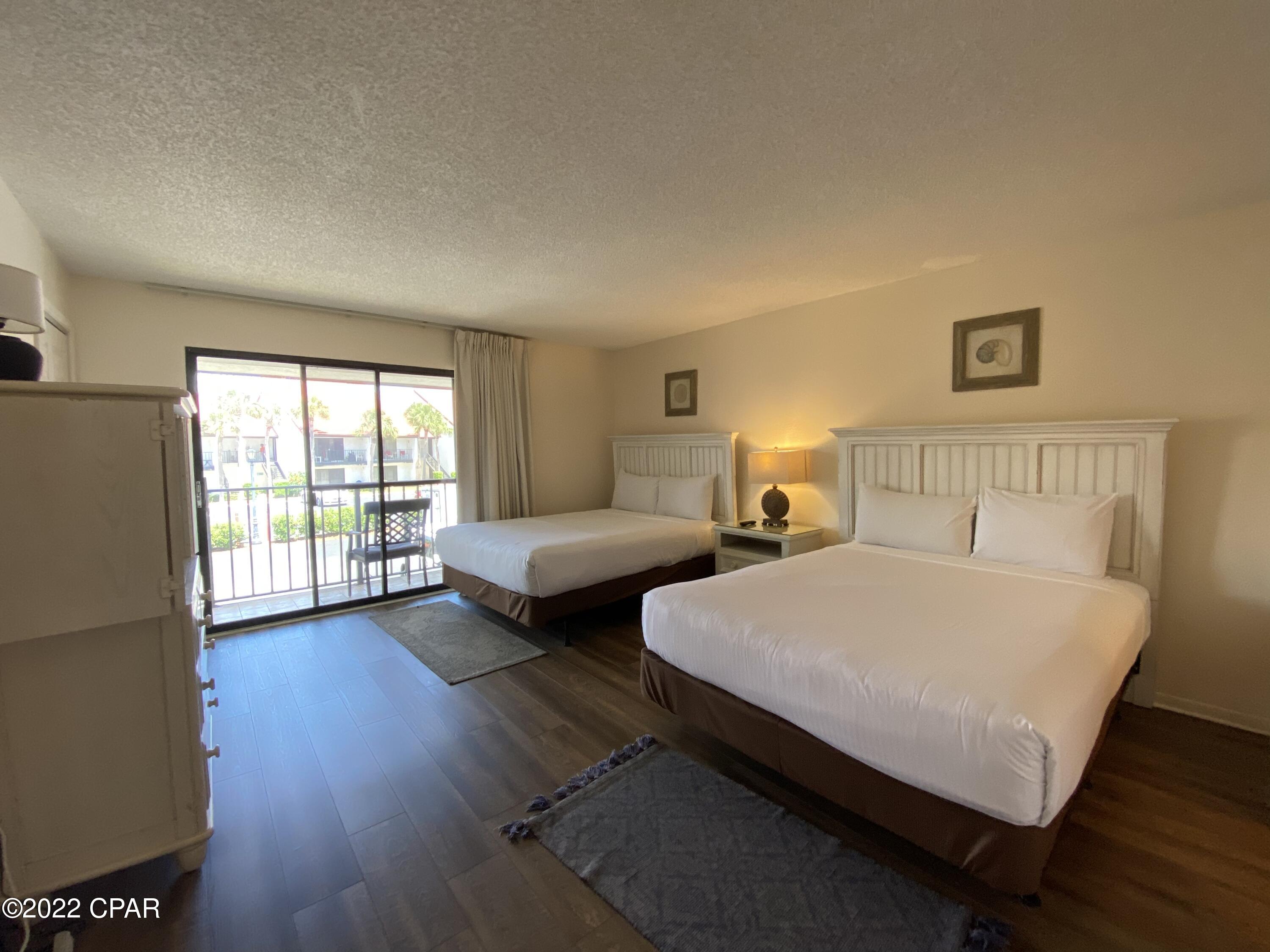 Edgewater Golf Villas V-C - Residential