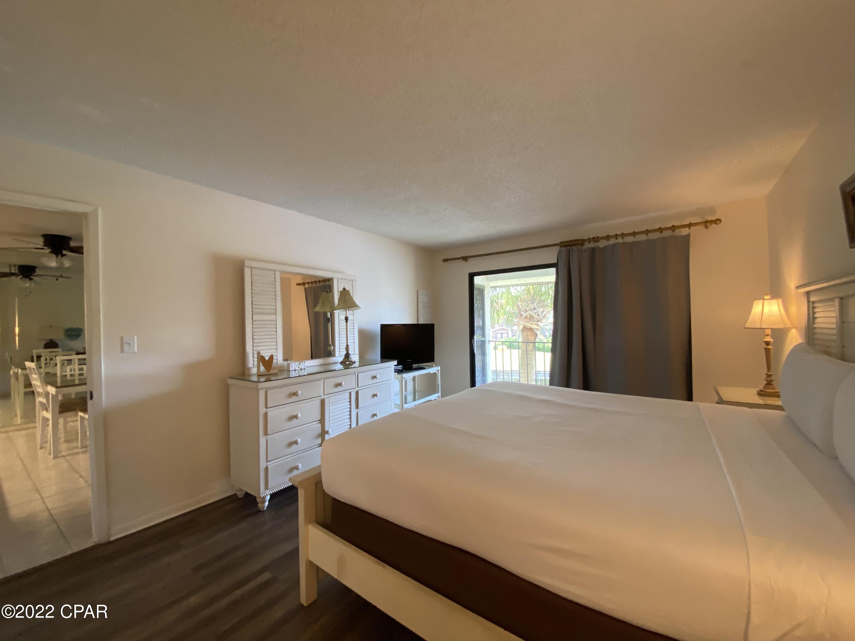 Edgewater Golf Villas V-C - Residential