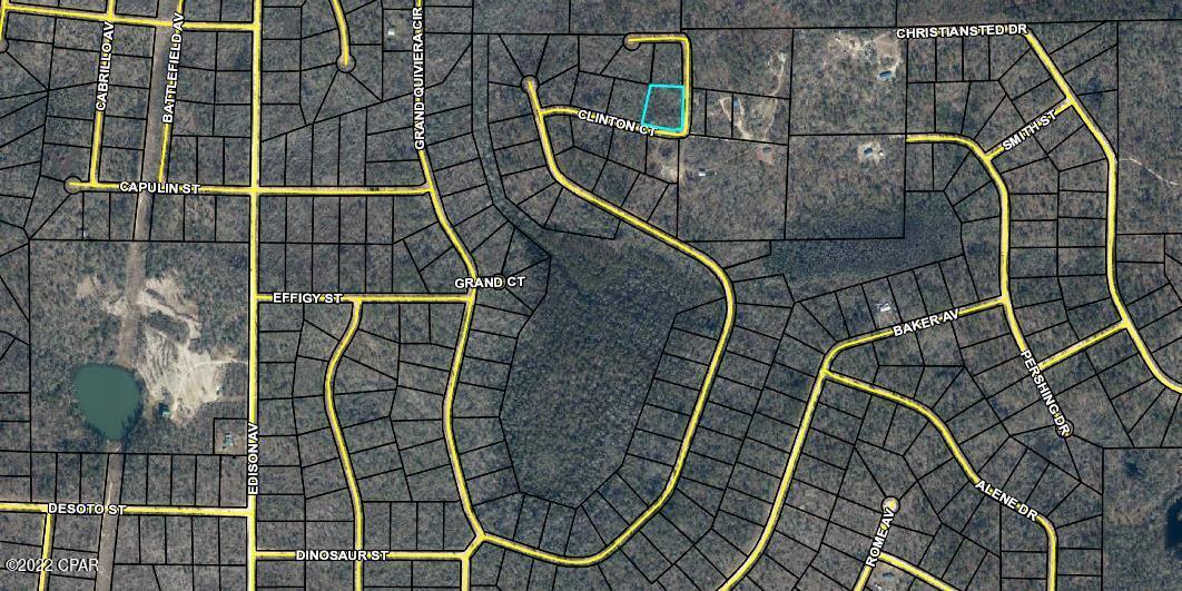 Compass Lake In The Hills - Land