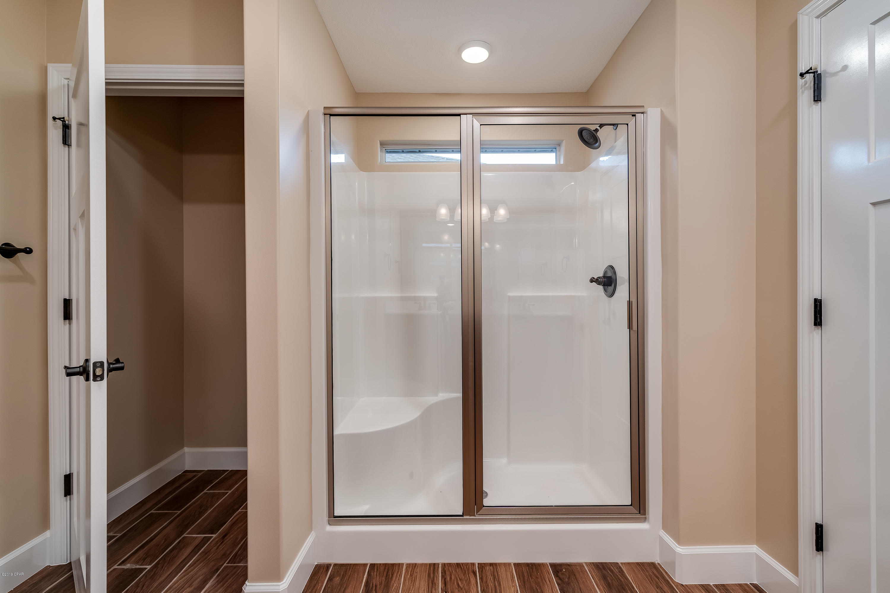 Ashlee Manor - Residential