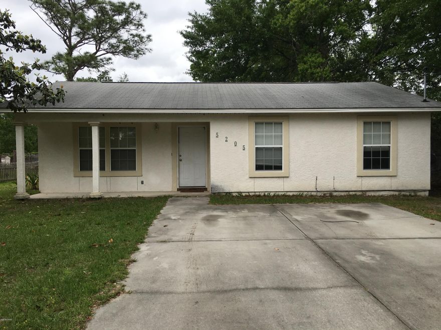 3 bedroom 2 bath home with large yard, storage shed & more. School assignments are subject to change, please check with Bay County for most accurate information. All sizes are approximate, please measure and verify if important. Pets NOT allowed.