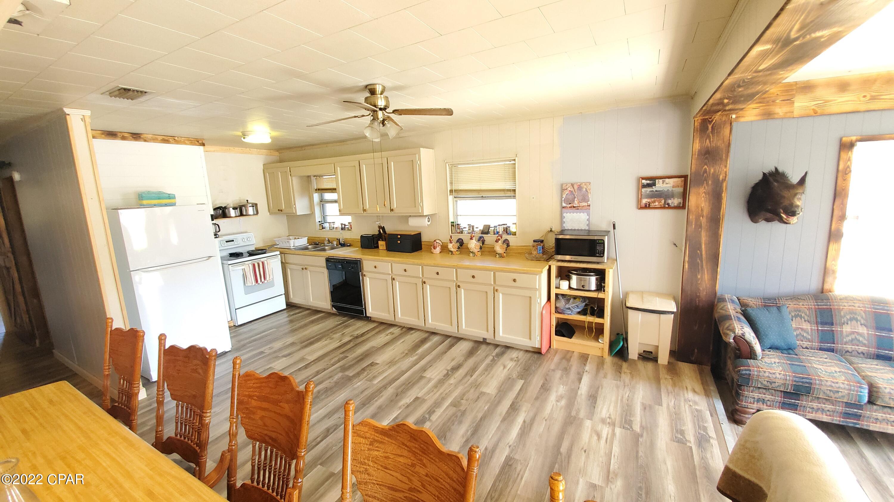 [No Recorded Subdiv] - Residential