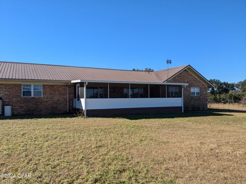 A home in Cottondale