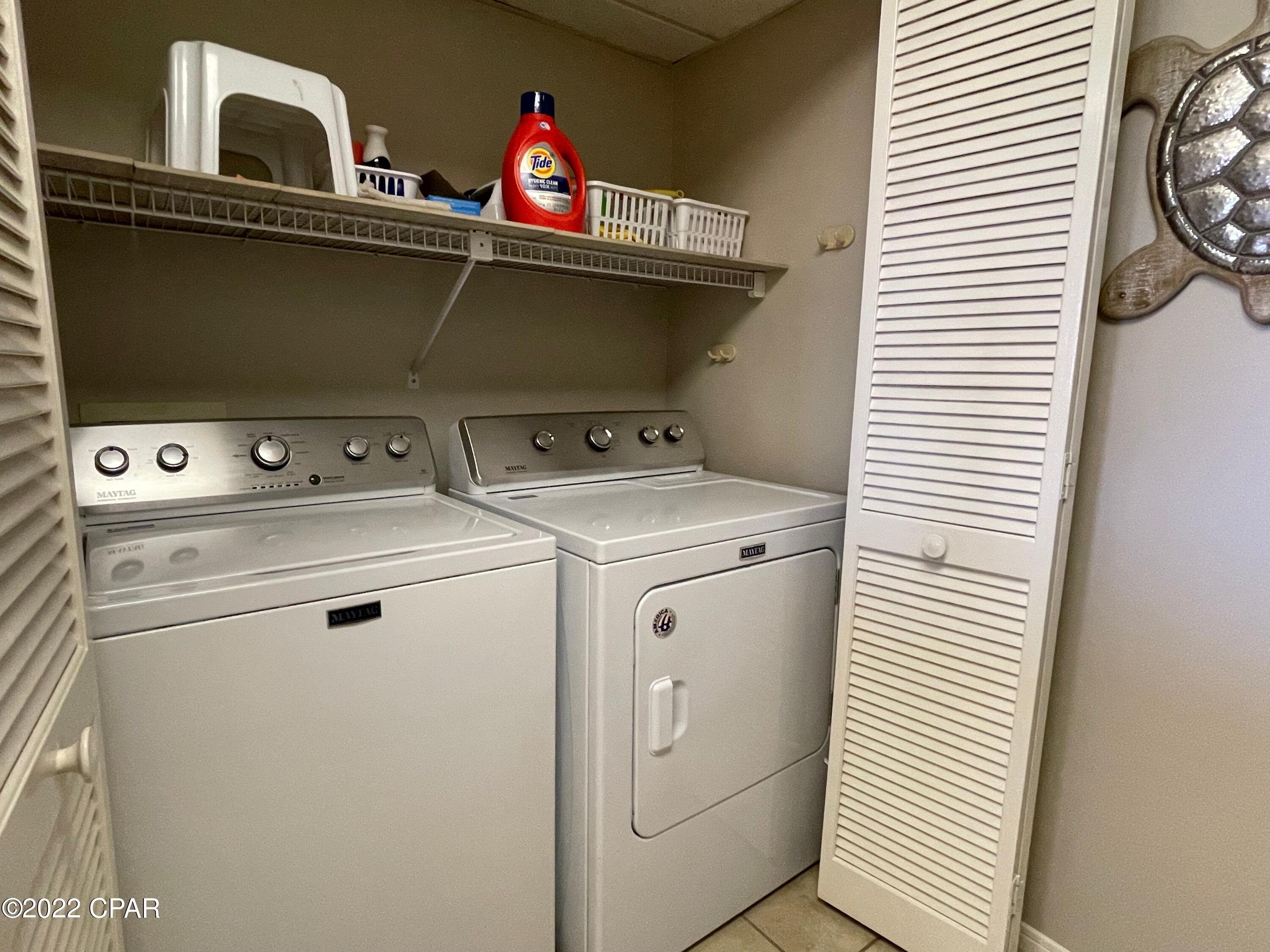 River Oaks Tennis Villas - Residential