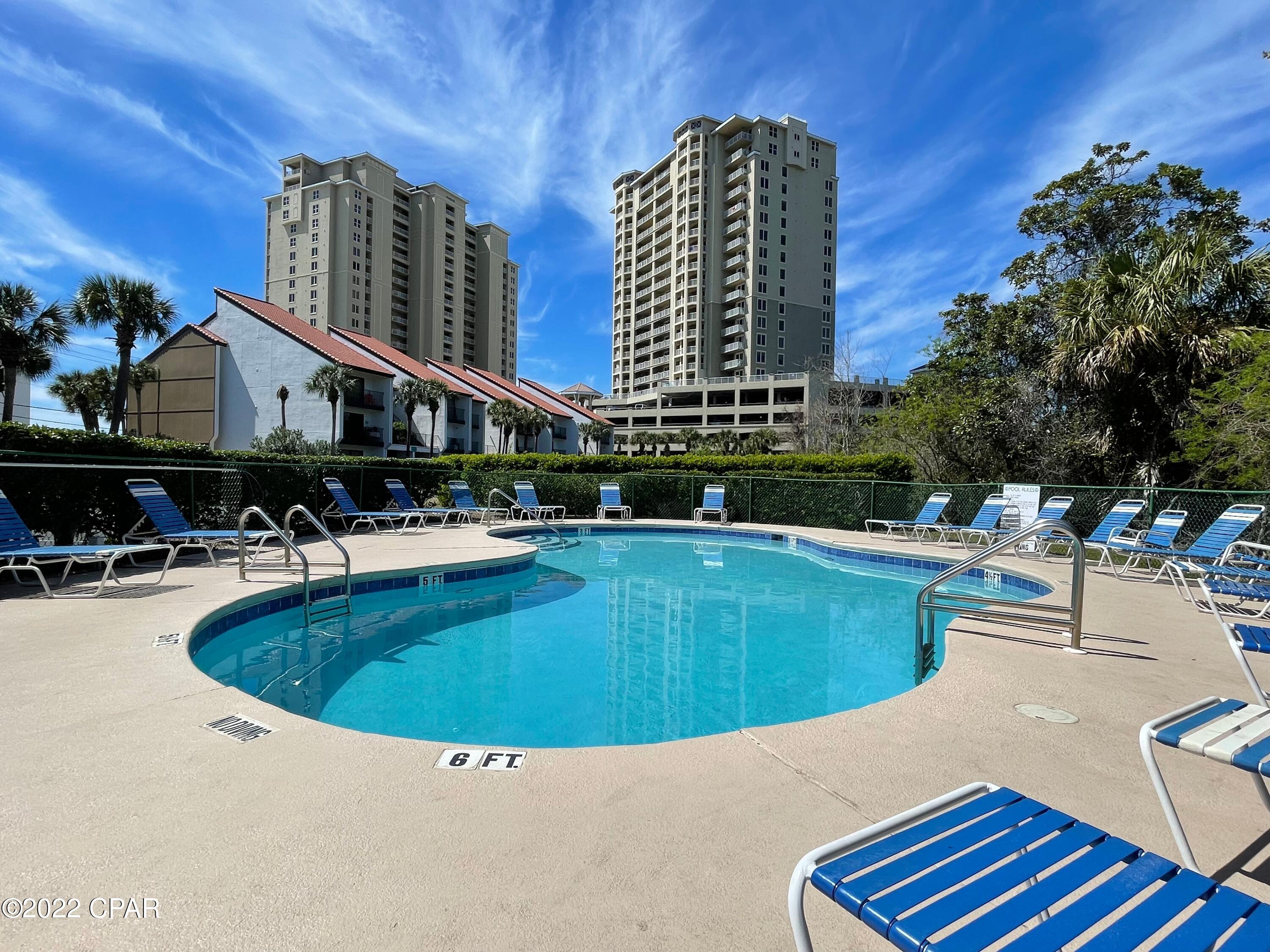 River Oaks Tennis Villas - Residential