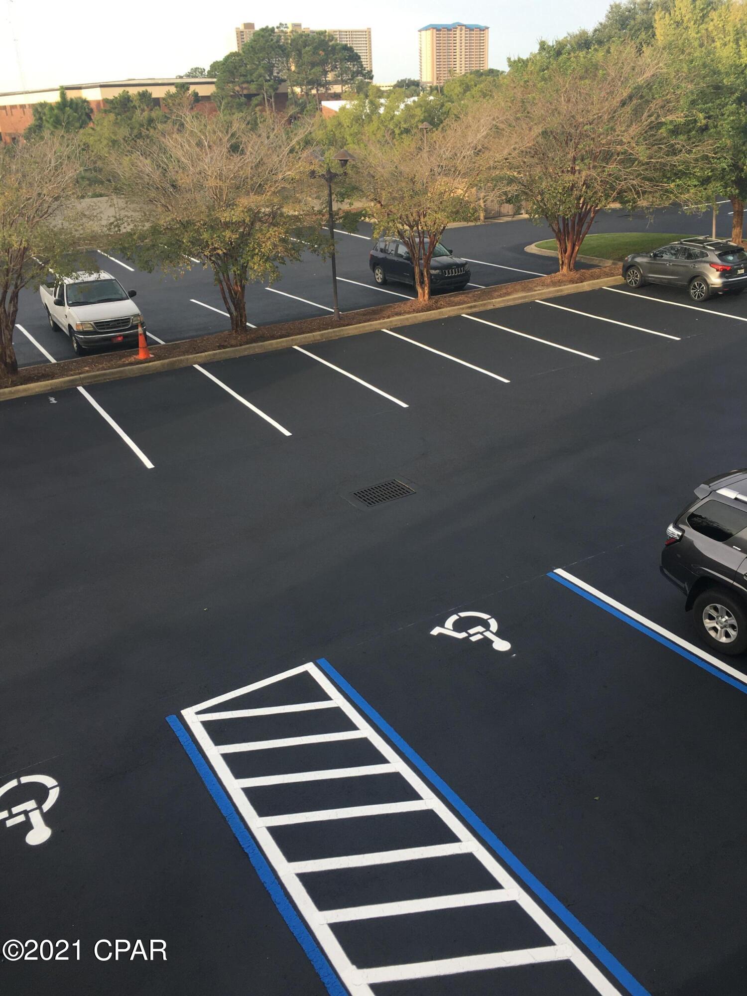 [No Recorded Subdiv] - Commercial Sale