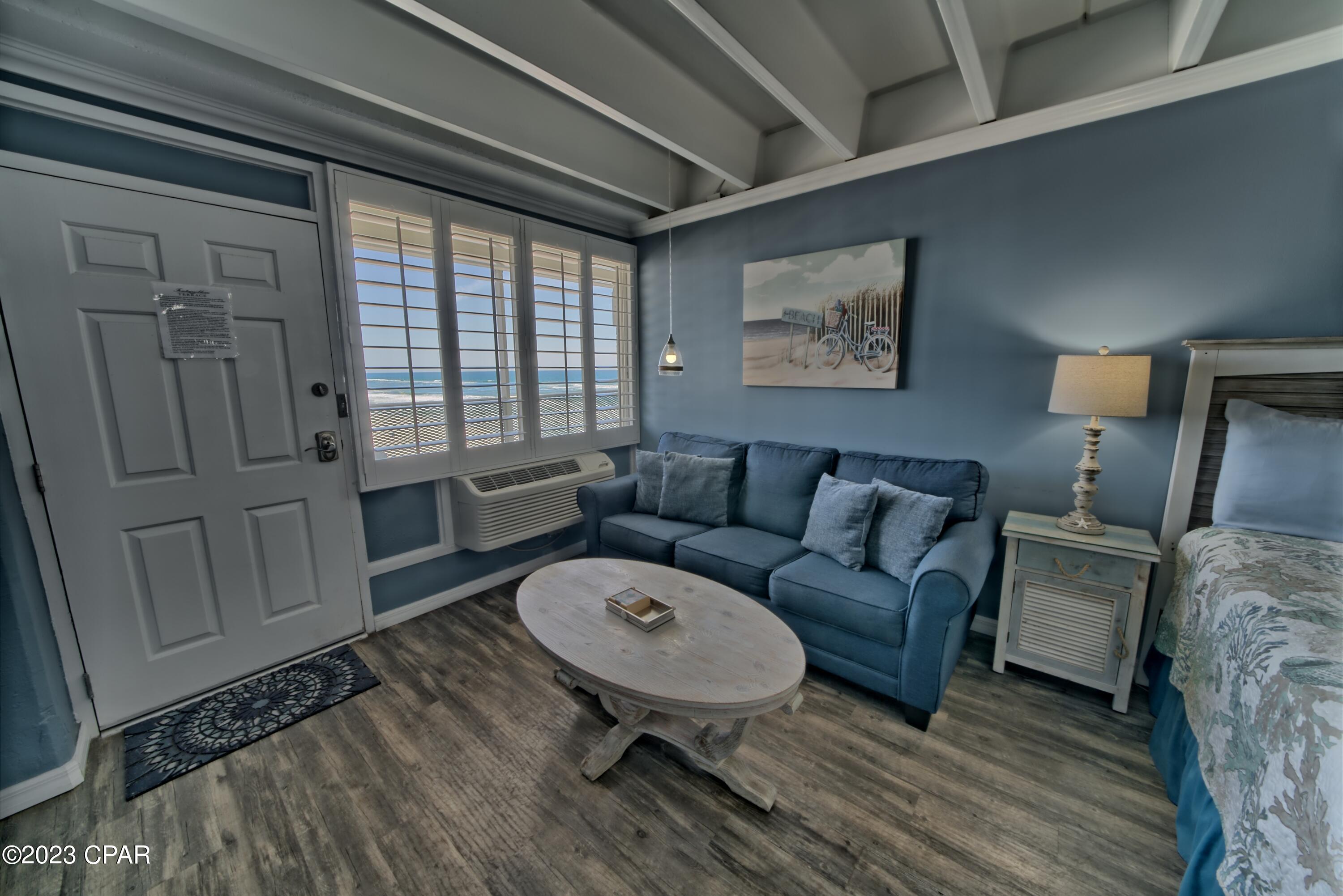 Fontainebleau Terrace - Residential