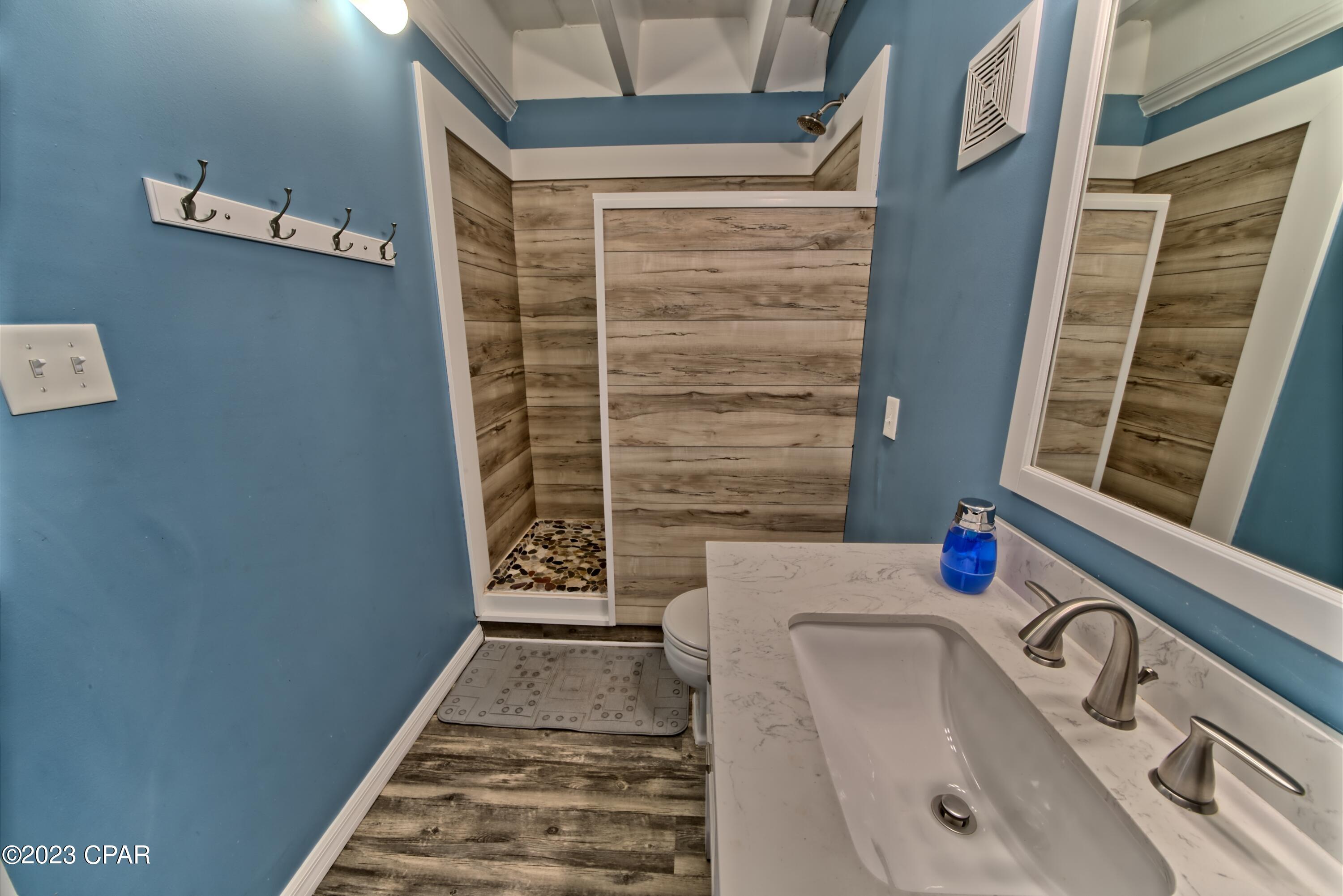 Fontainebleau Terrace - Residential