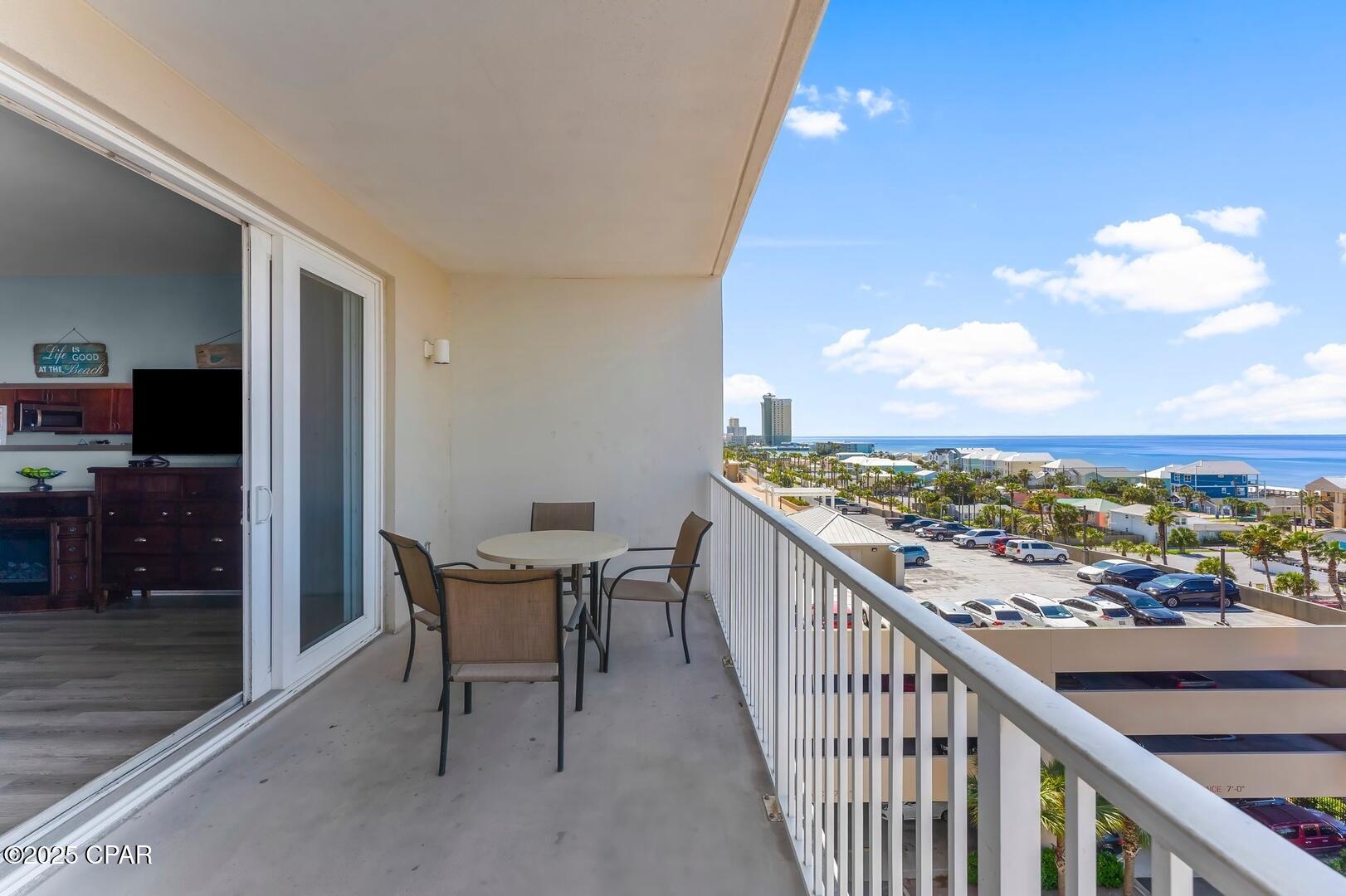 Laketown Wharf - Residential