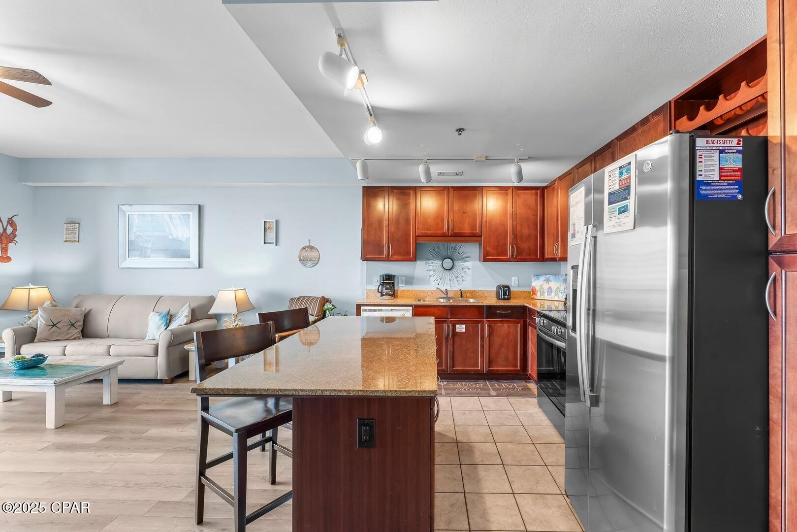 Laketown Wharf - Residential