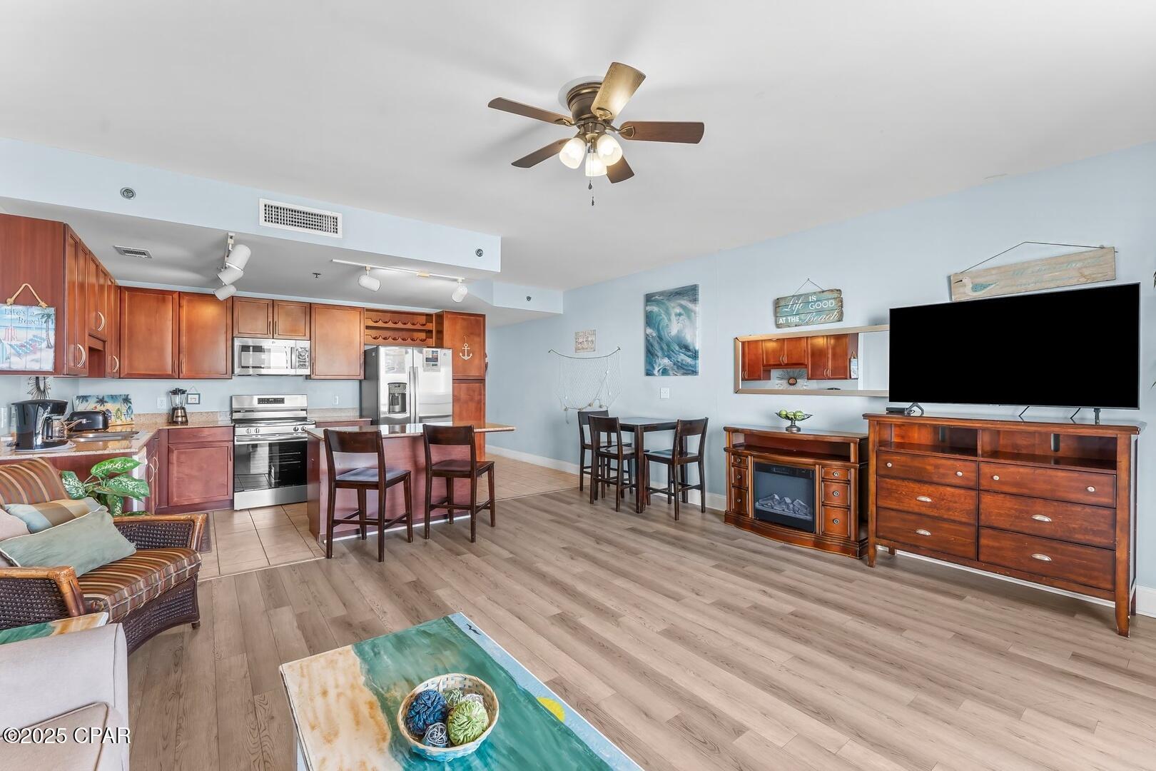 Laketown Wharf - Residential