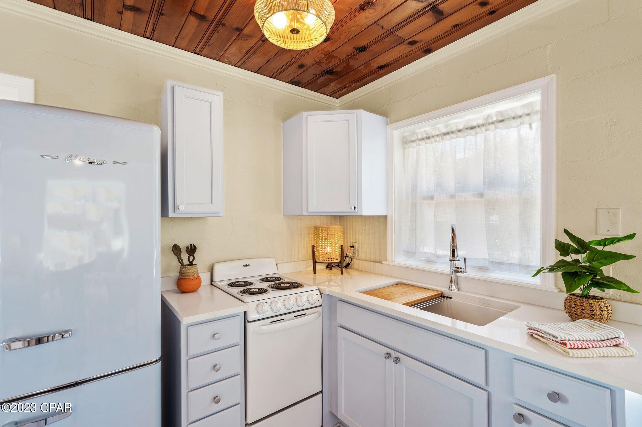 Kiska Beach - Residential