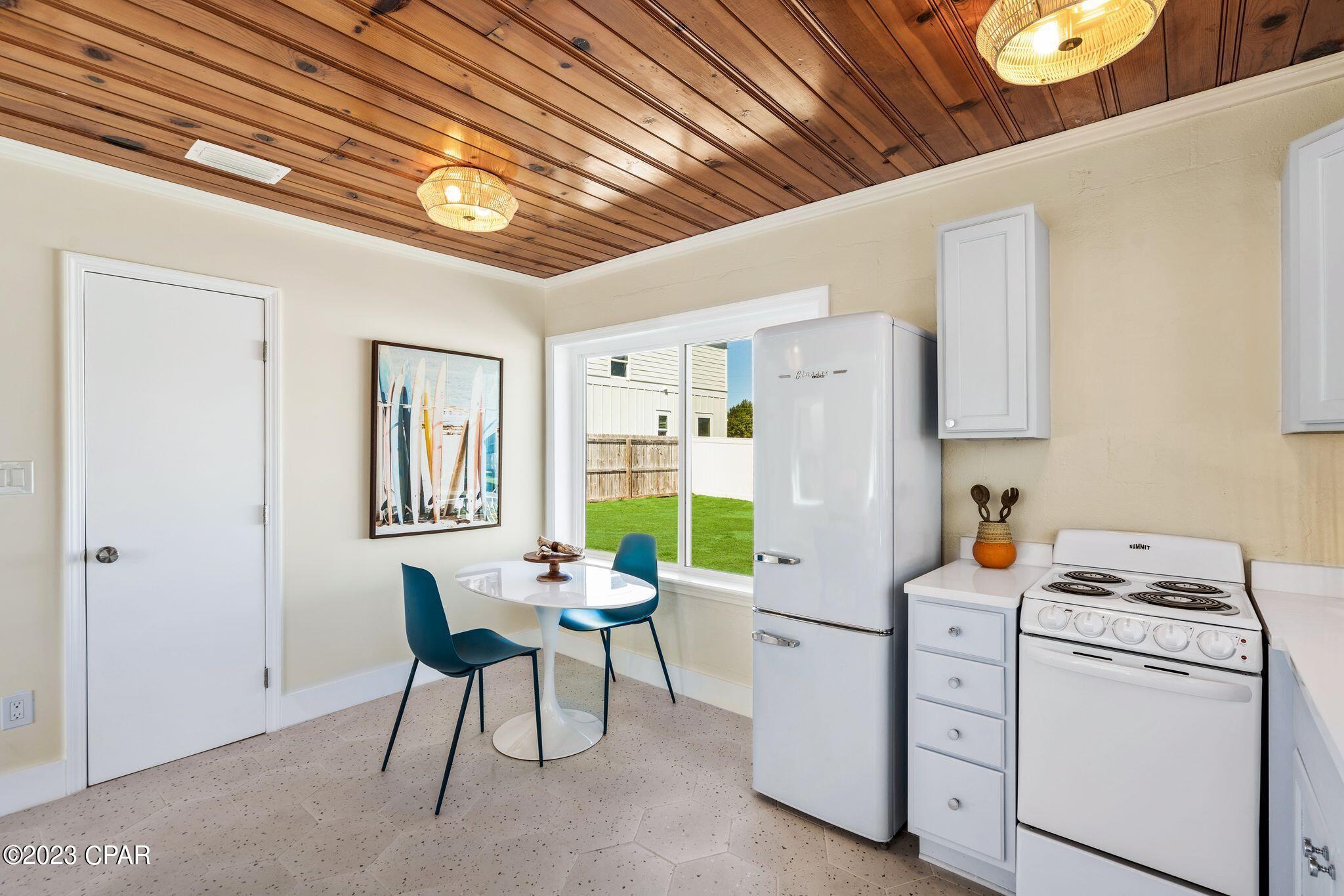 Kiska Beach - Residential