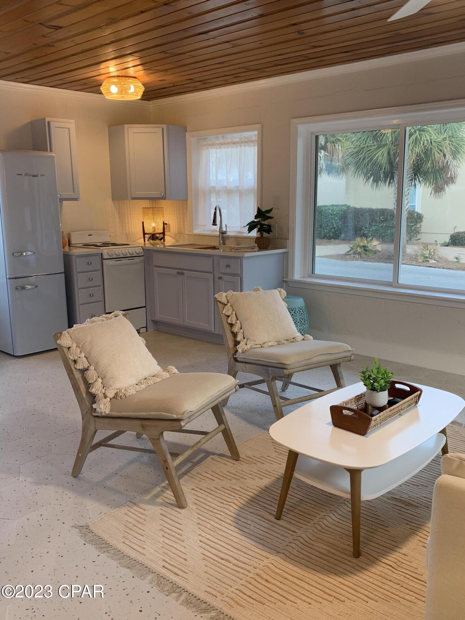 Kiska Beach - Residential