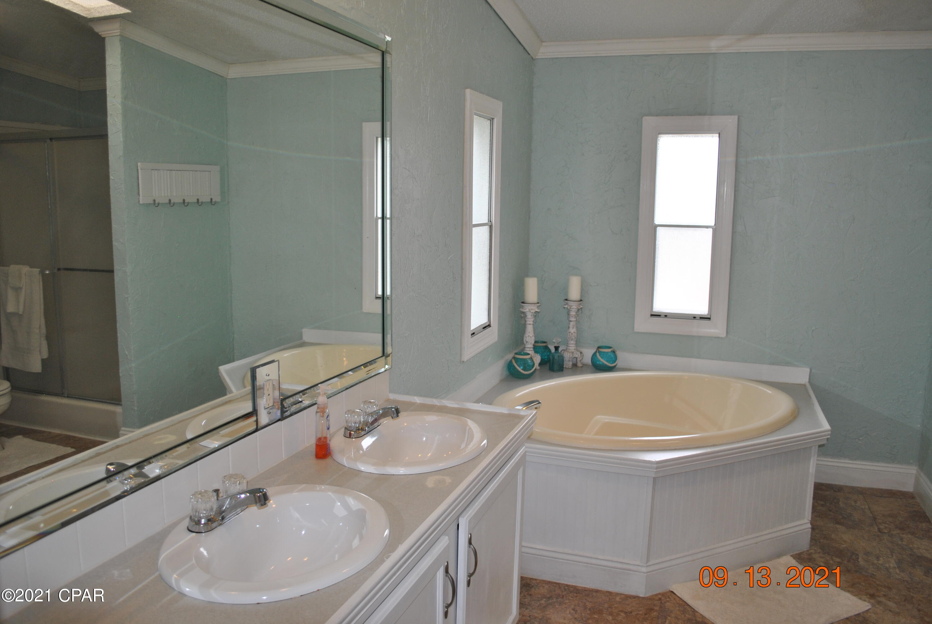 Laguna Beach Estates 7th Add - Residential