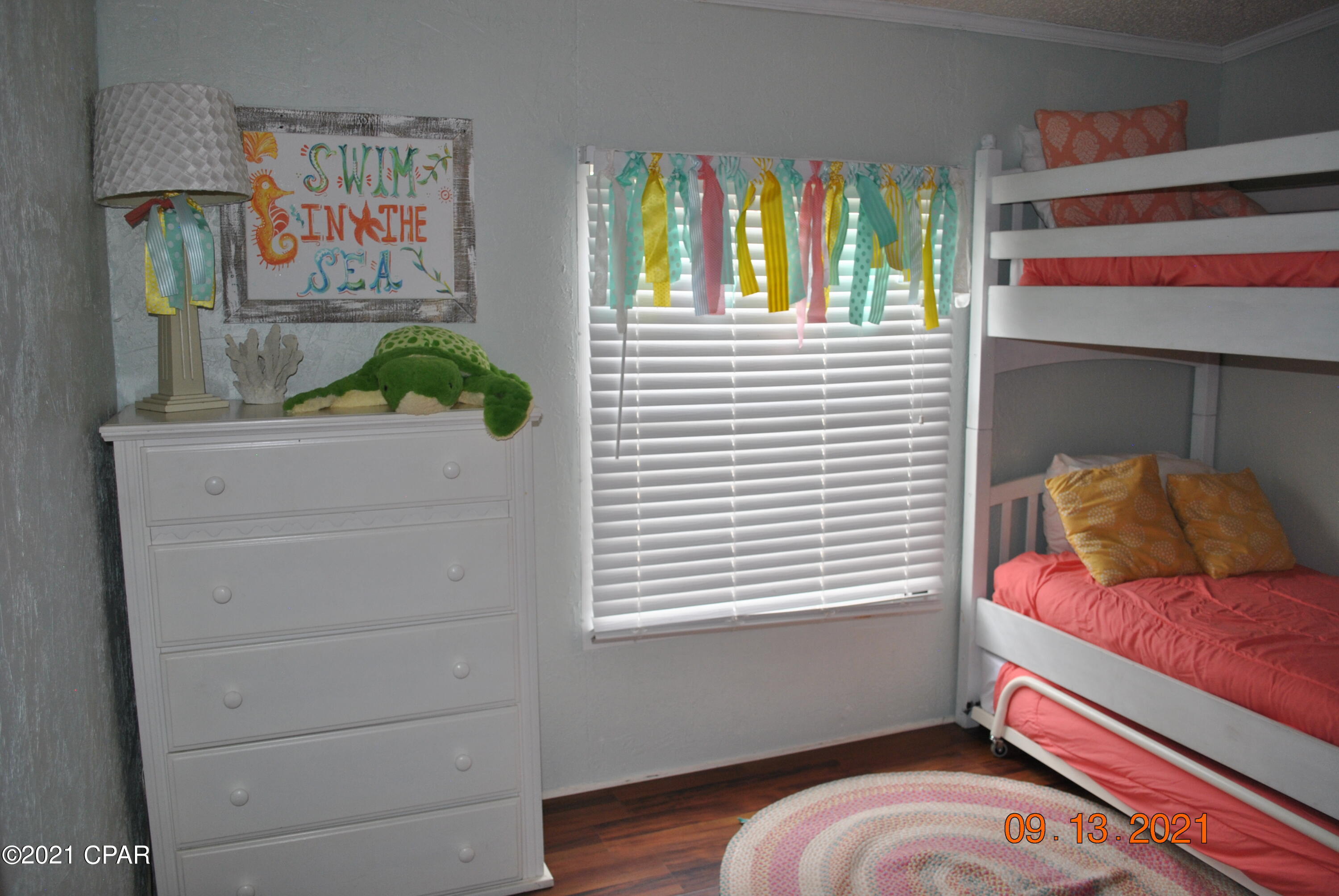 Laguna Beach Estates 7th Add - Residential