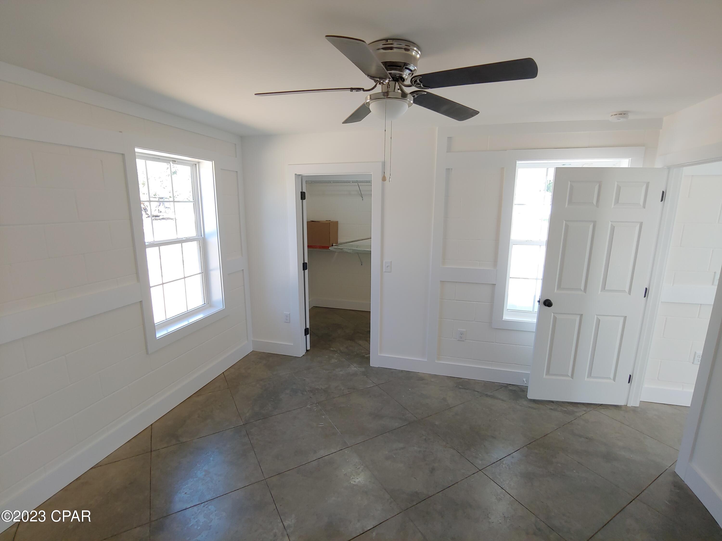 South Caravana Manor - Residential