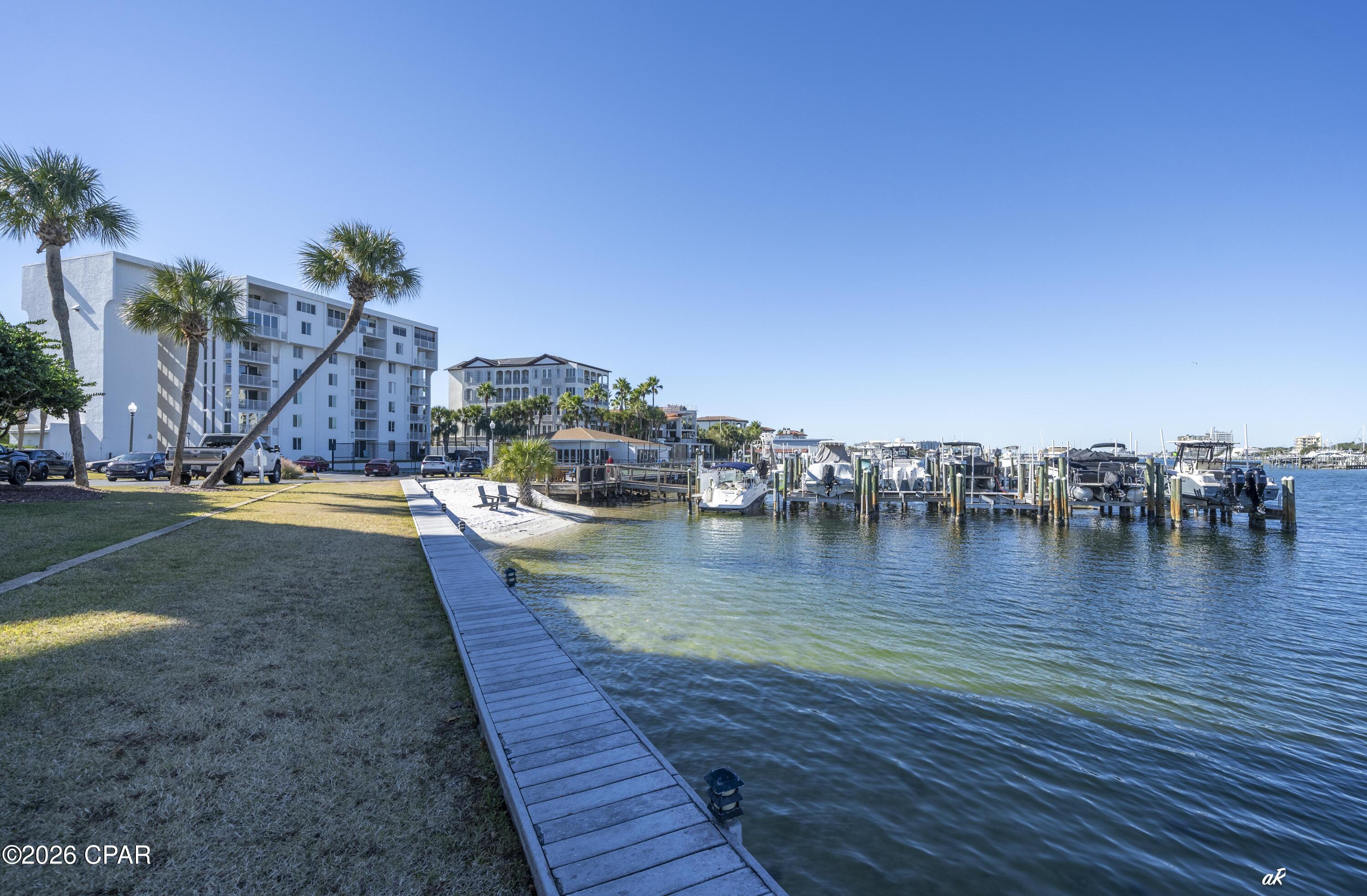 Dolphin Point - Residential