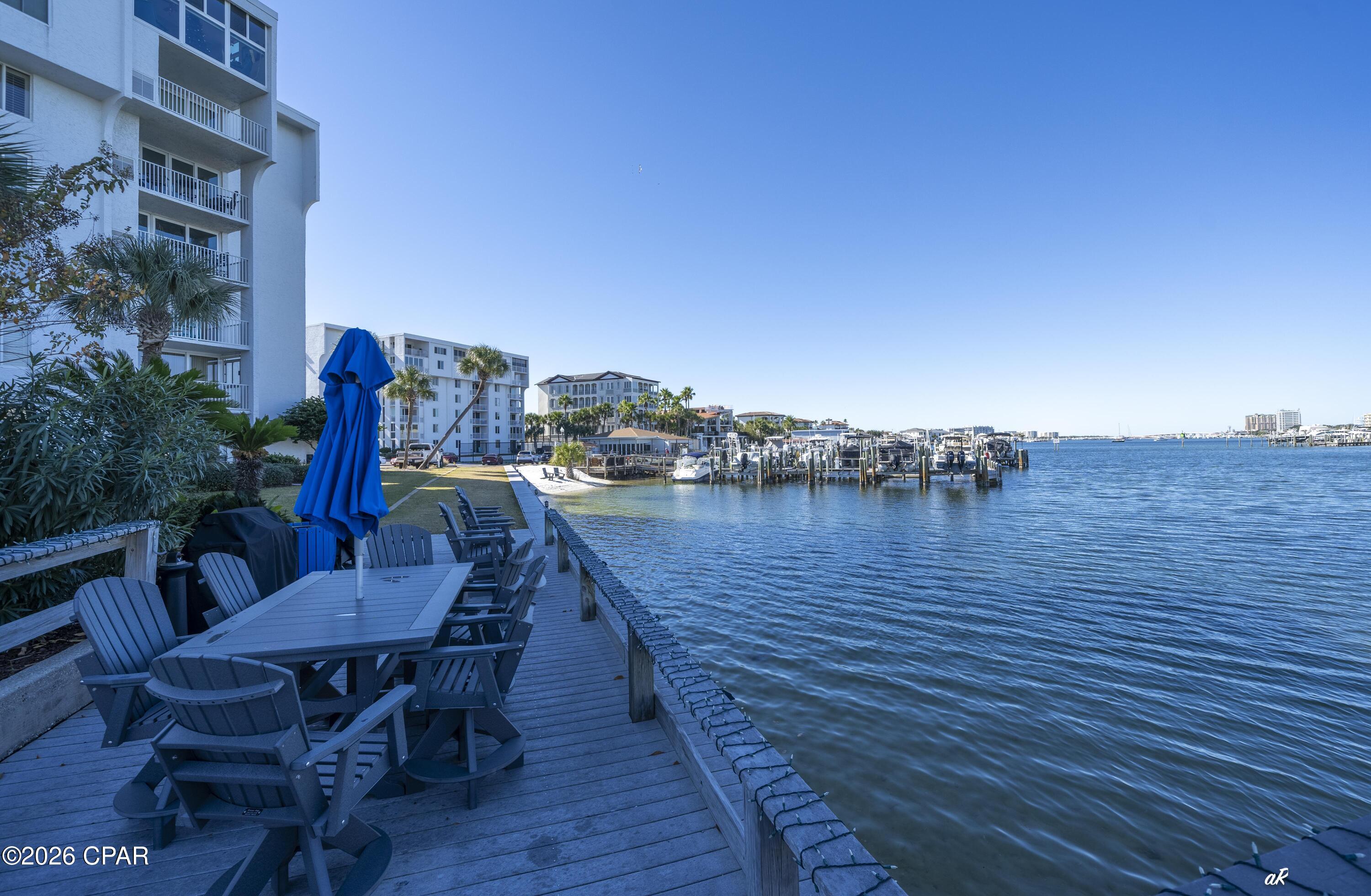 Dolphin Point - Residential