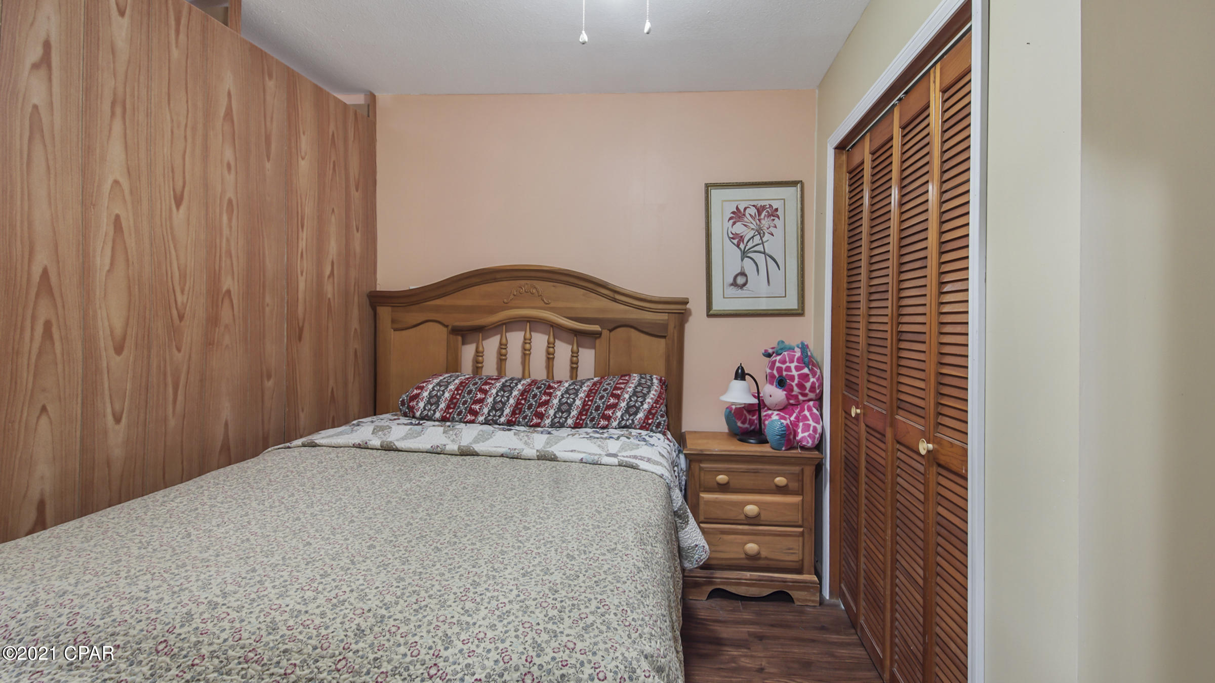 Hutchison's 1st To Bahama Bch - Residential