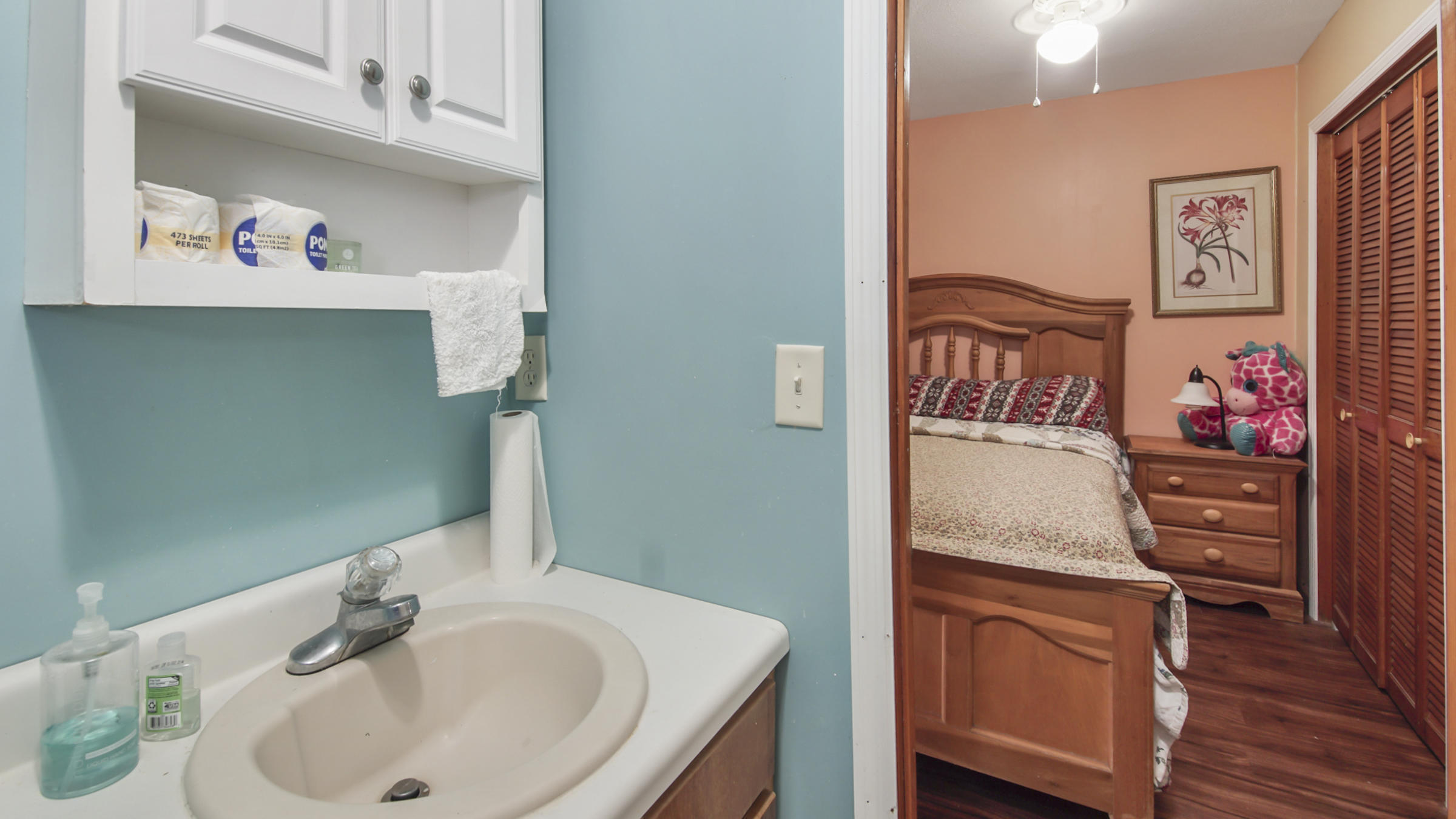 Hutchison's 1st To Bahama Bch - Residential