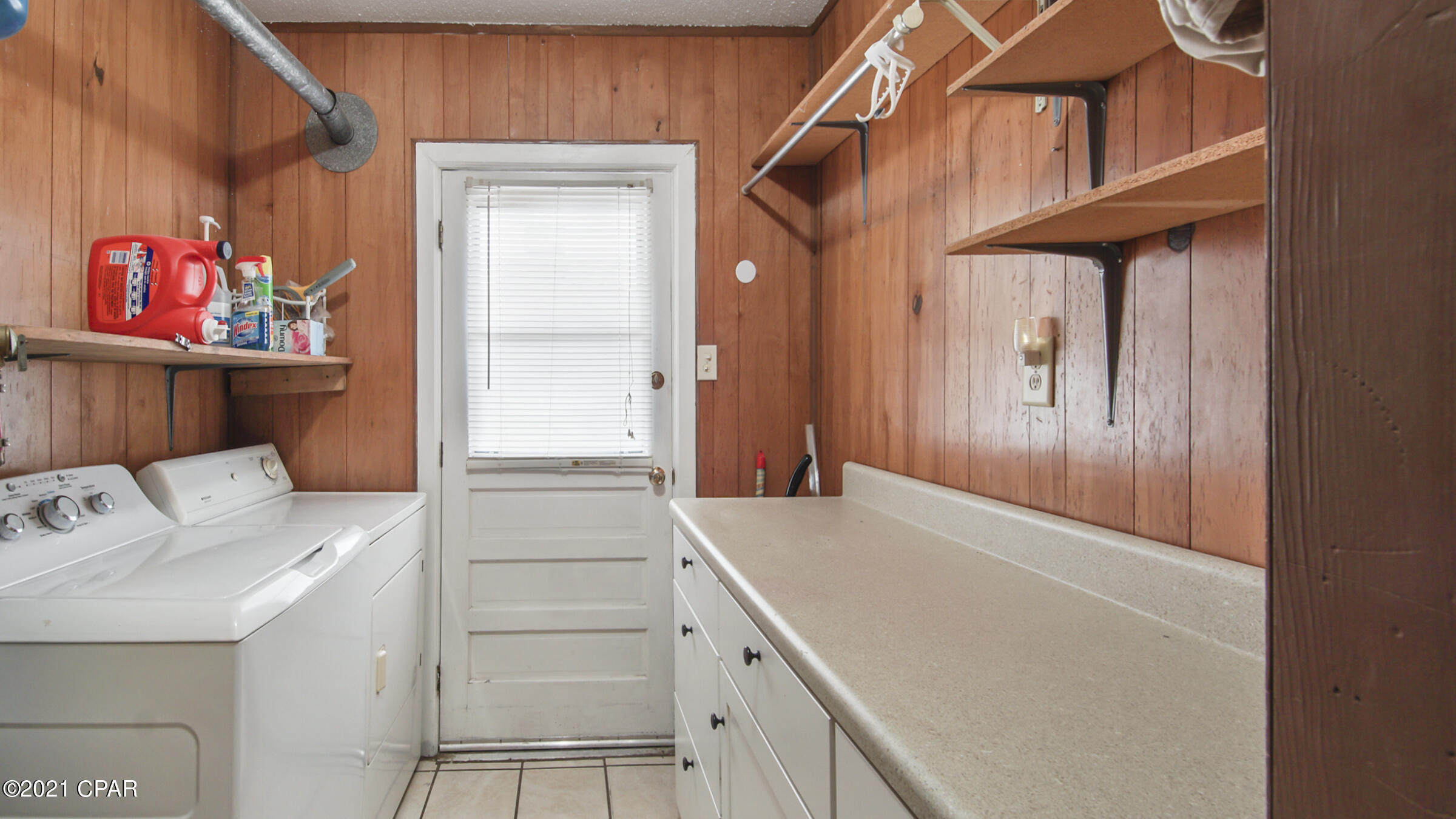 Hutchison's 1st To Bahama Bch - Residential