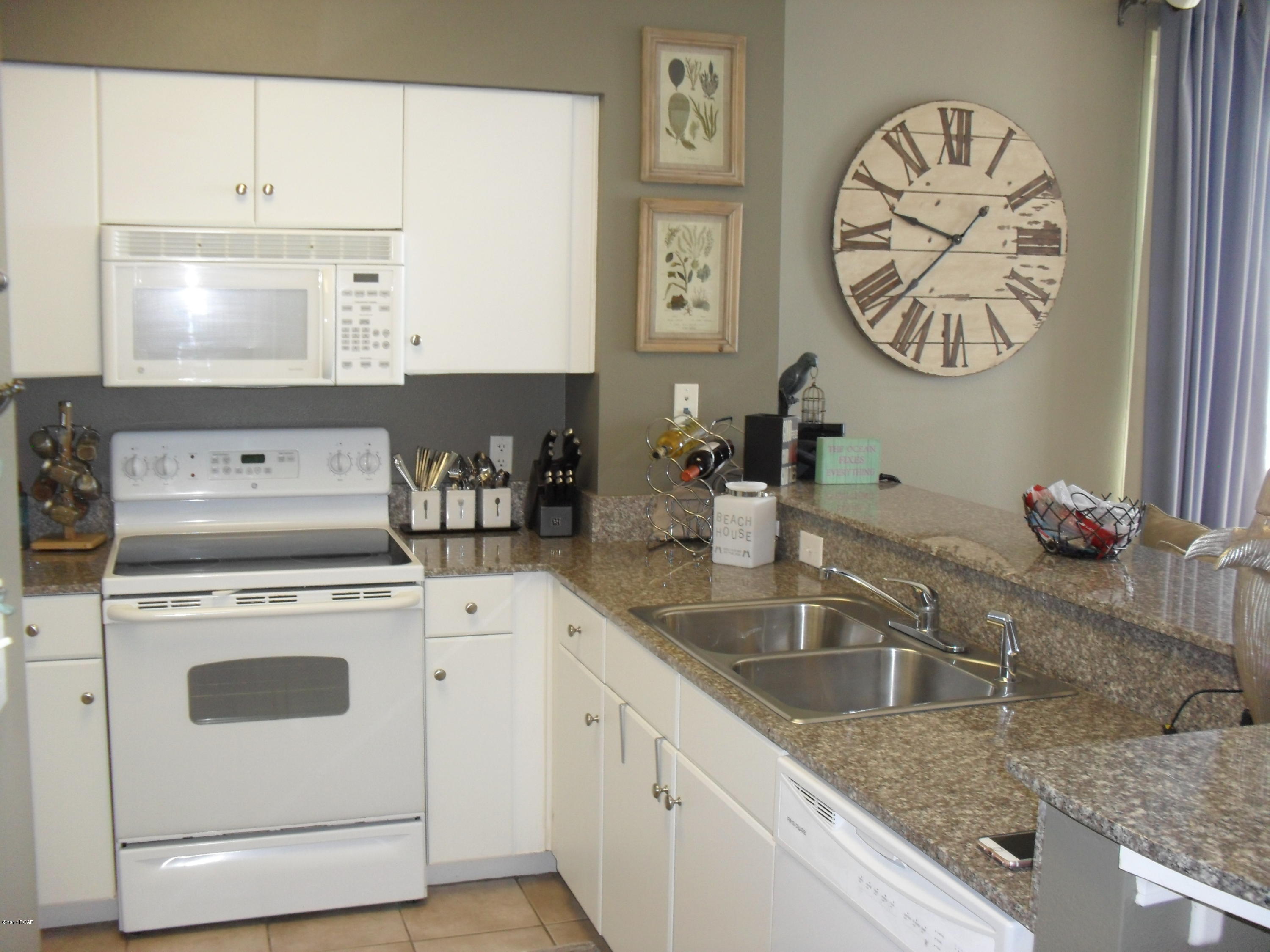 Shores Of Panama Phase I - Residential