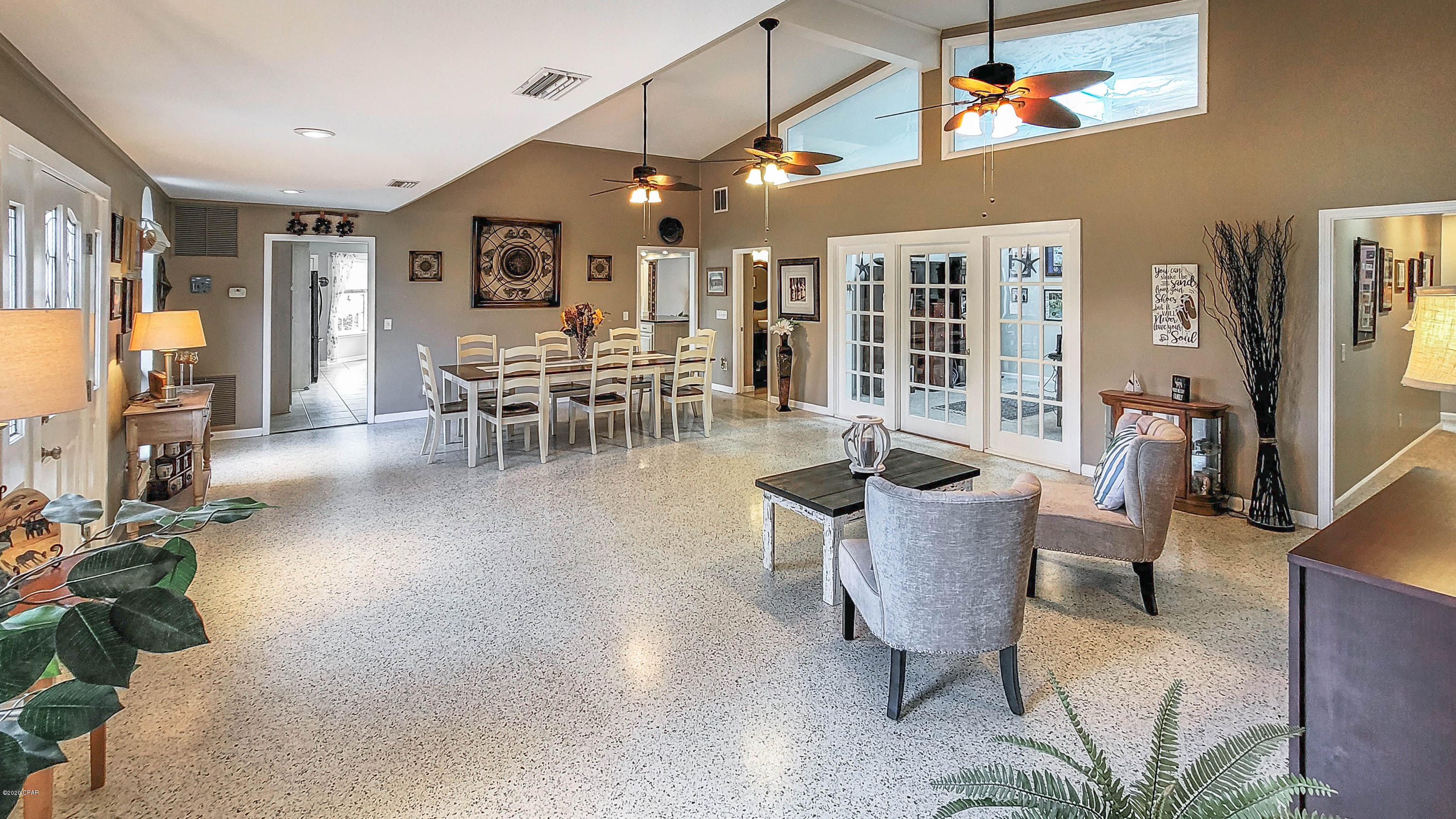 Grand Lagoon Banks - Residential