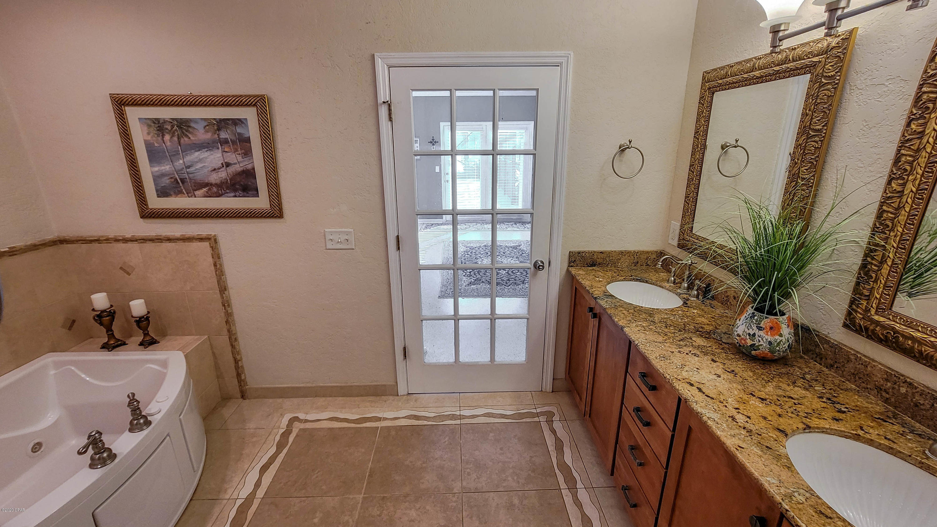 Grand Lagoon Banks - Residential