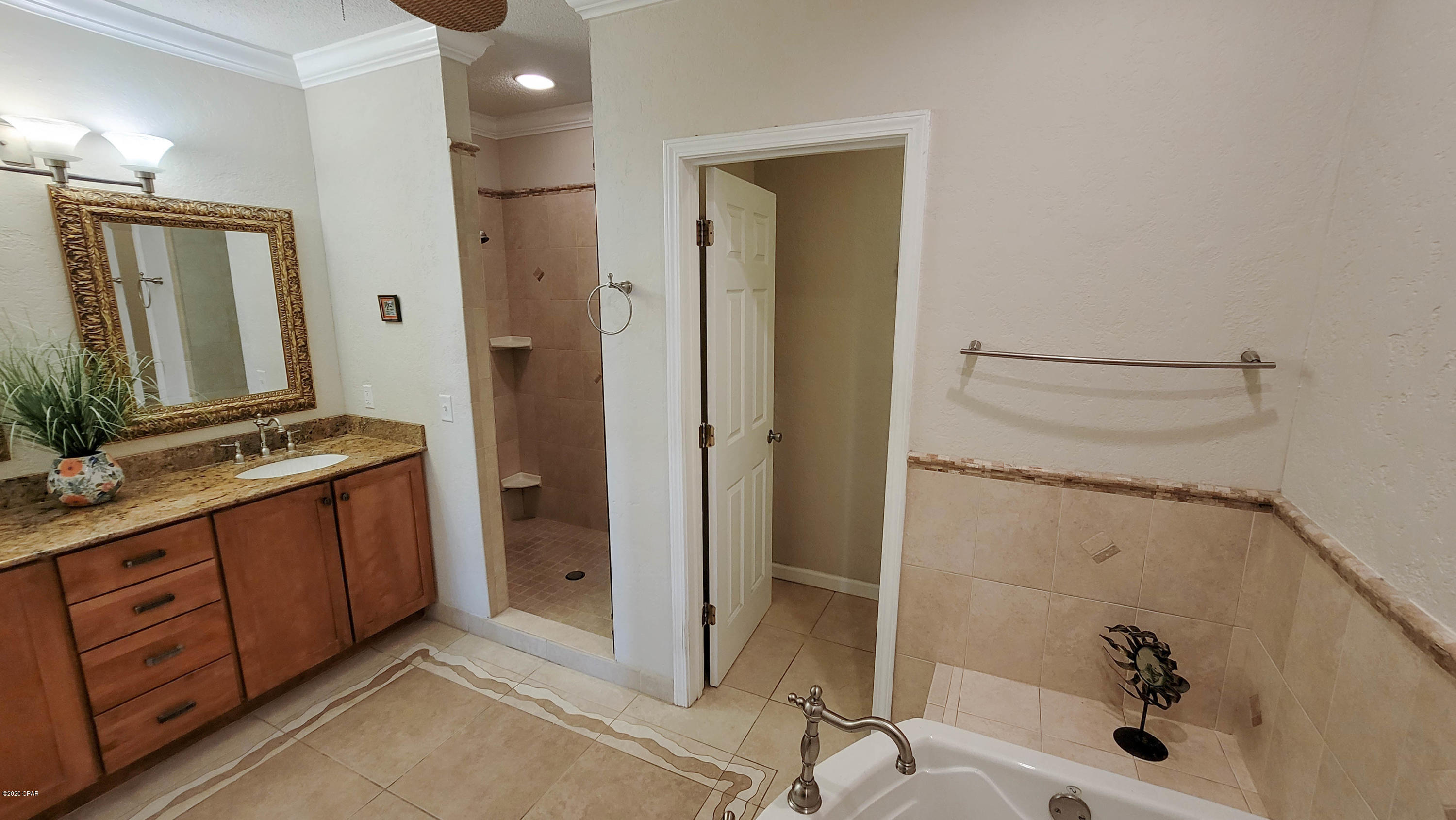 Grand Lagoon Banks - Residential