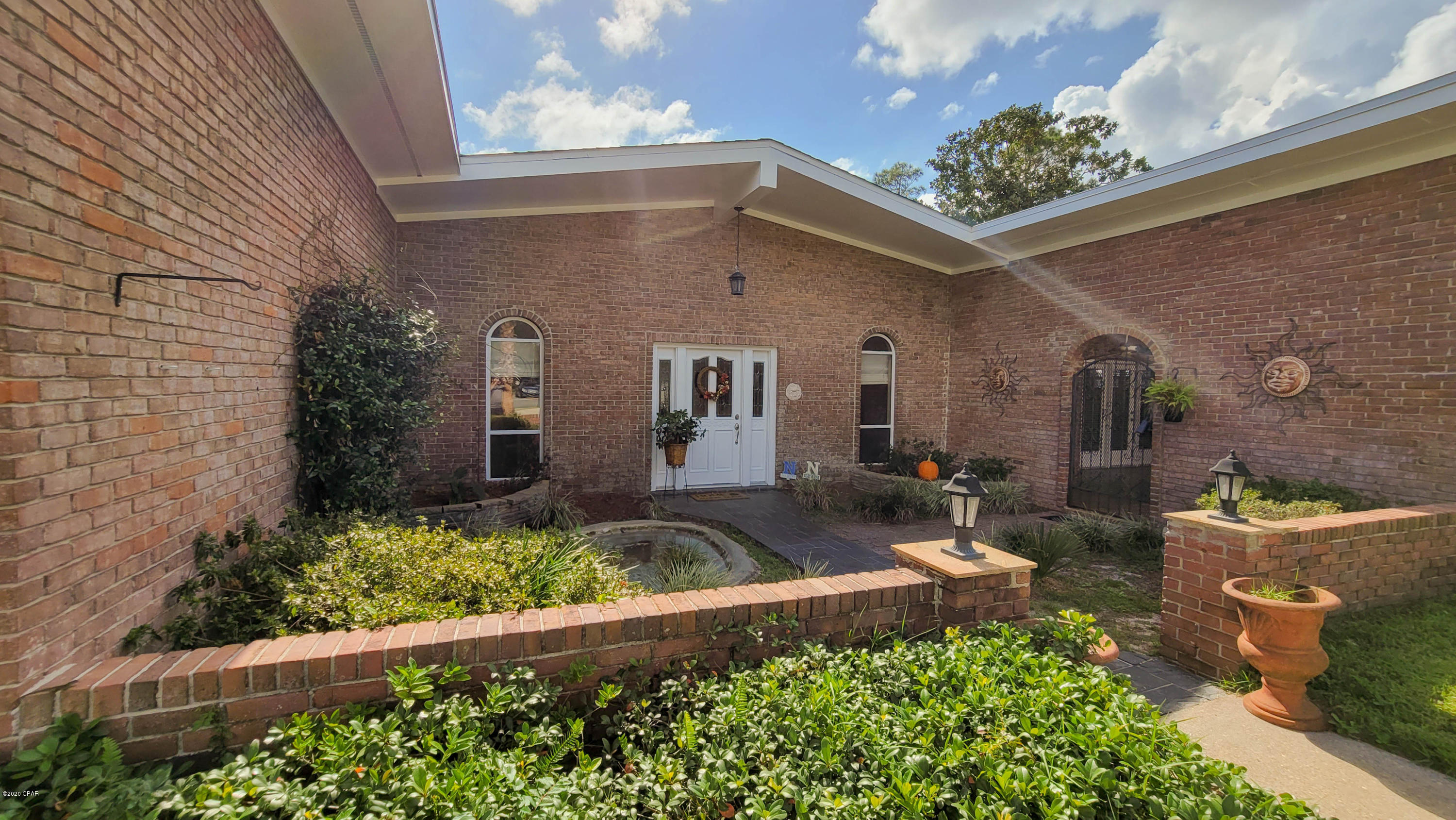 Grand Lagoon Banks - Residential